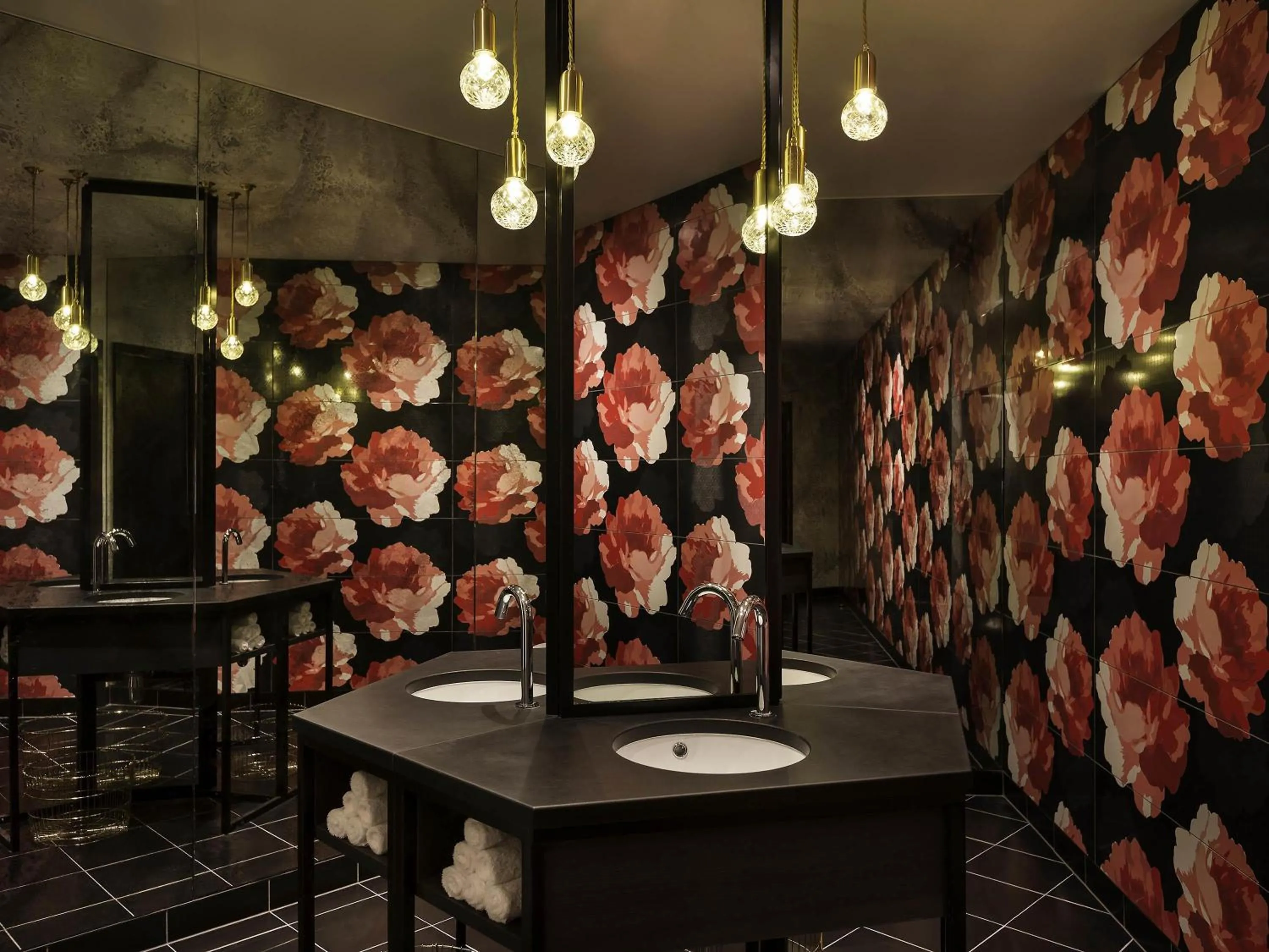 Lounge or bar in Sofitel Wellington