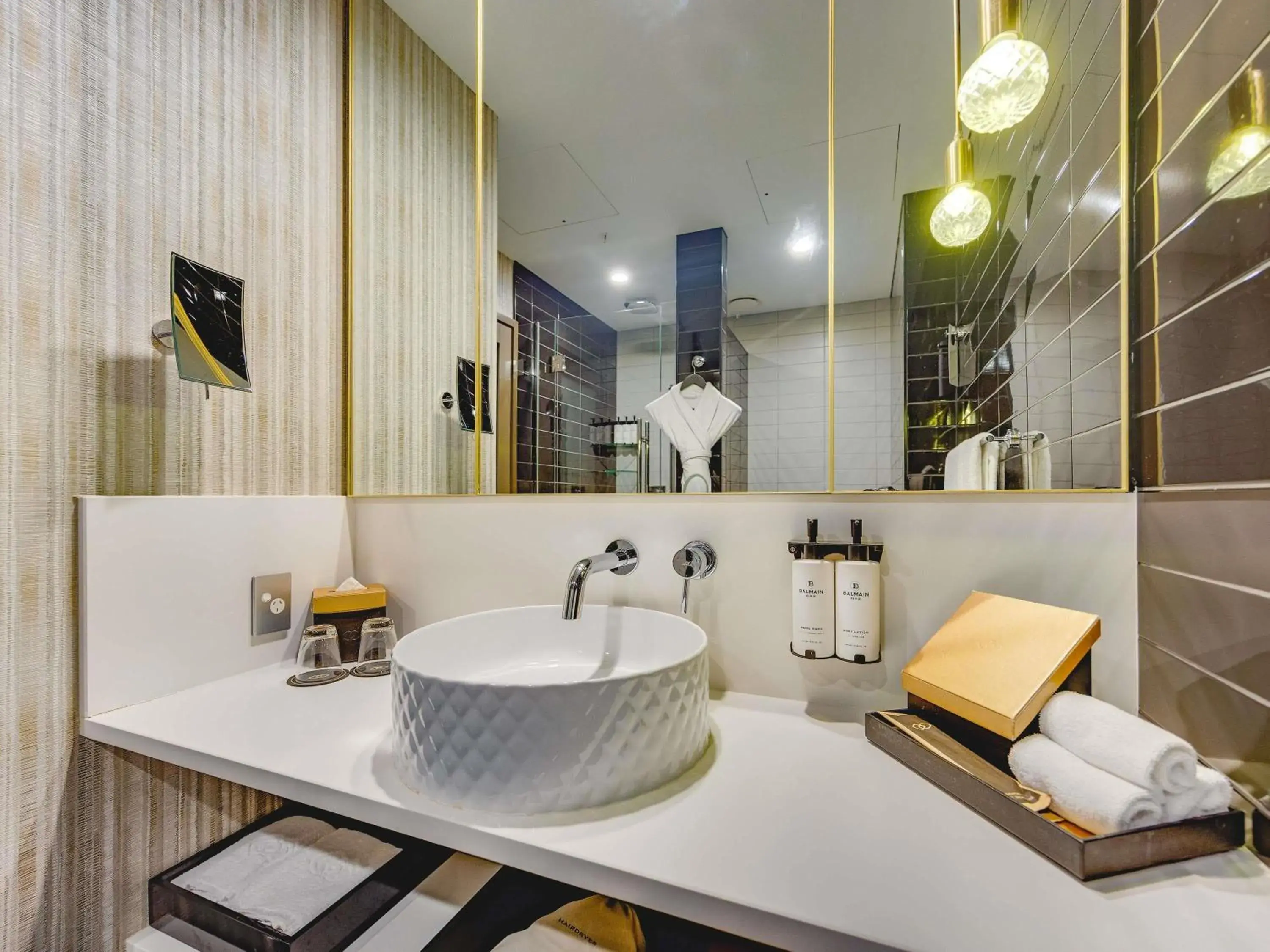 Superior King Room in Sofitel Wellington Superior King Room in Sofitel Wellington