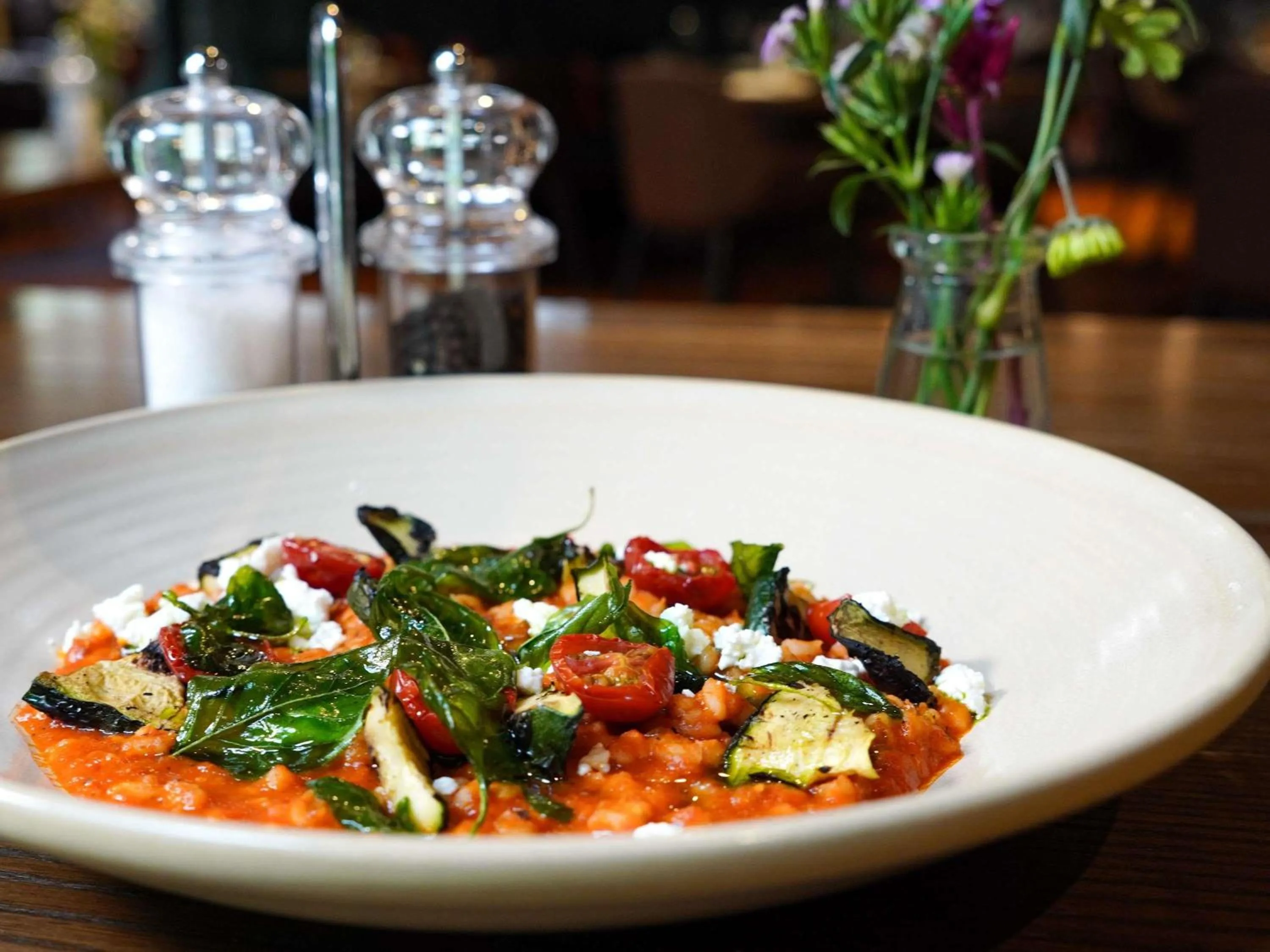 Restaurant/places to eat in Sofitel Wellington