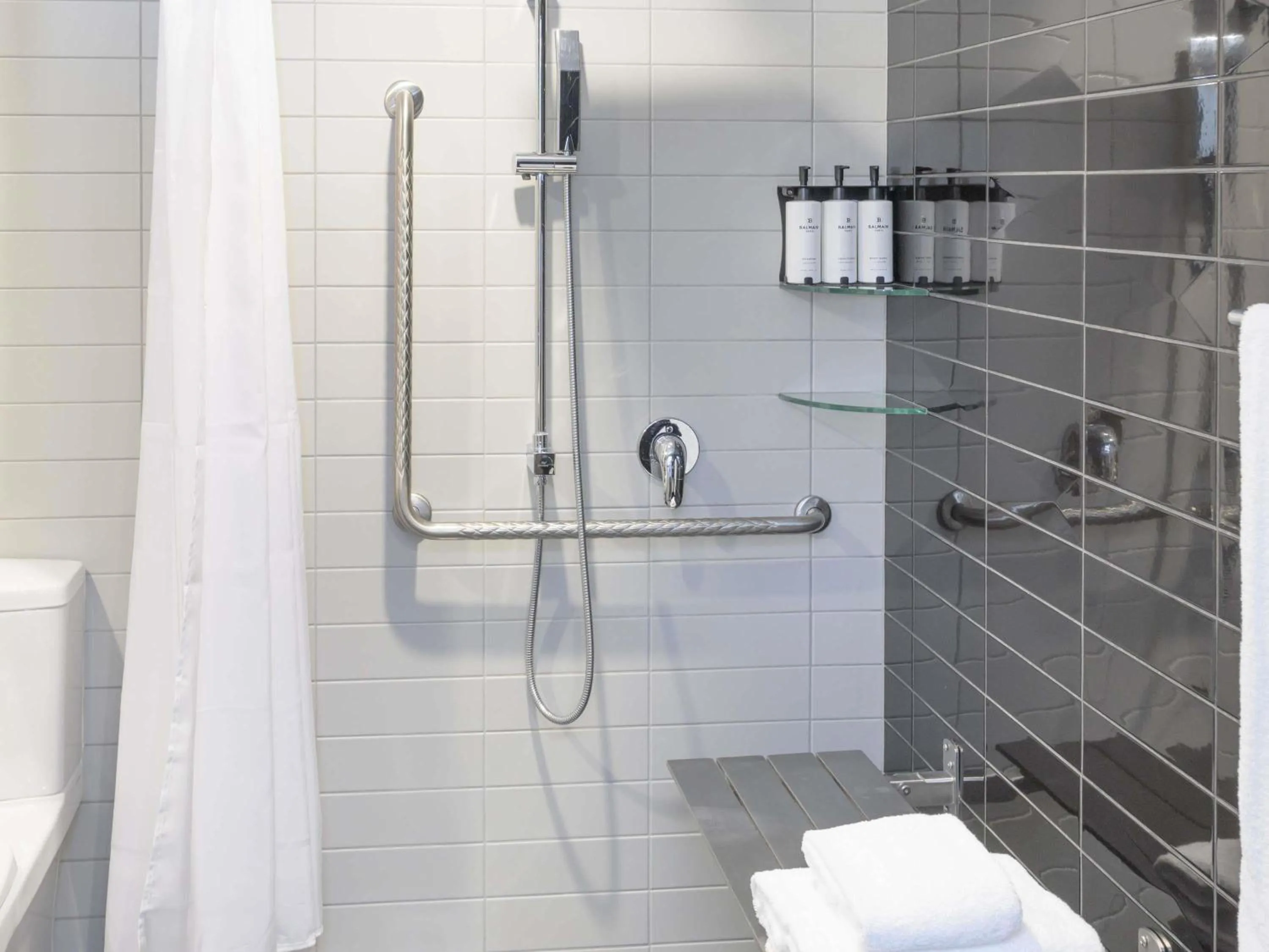 Bedroom in Sofitel Wellington