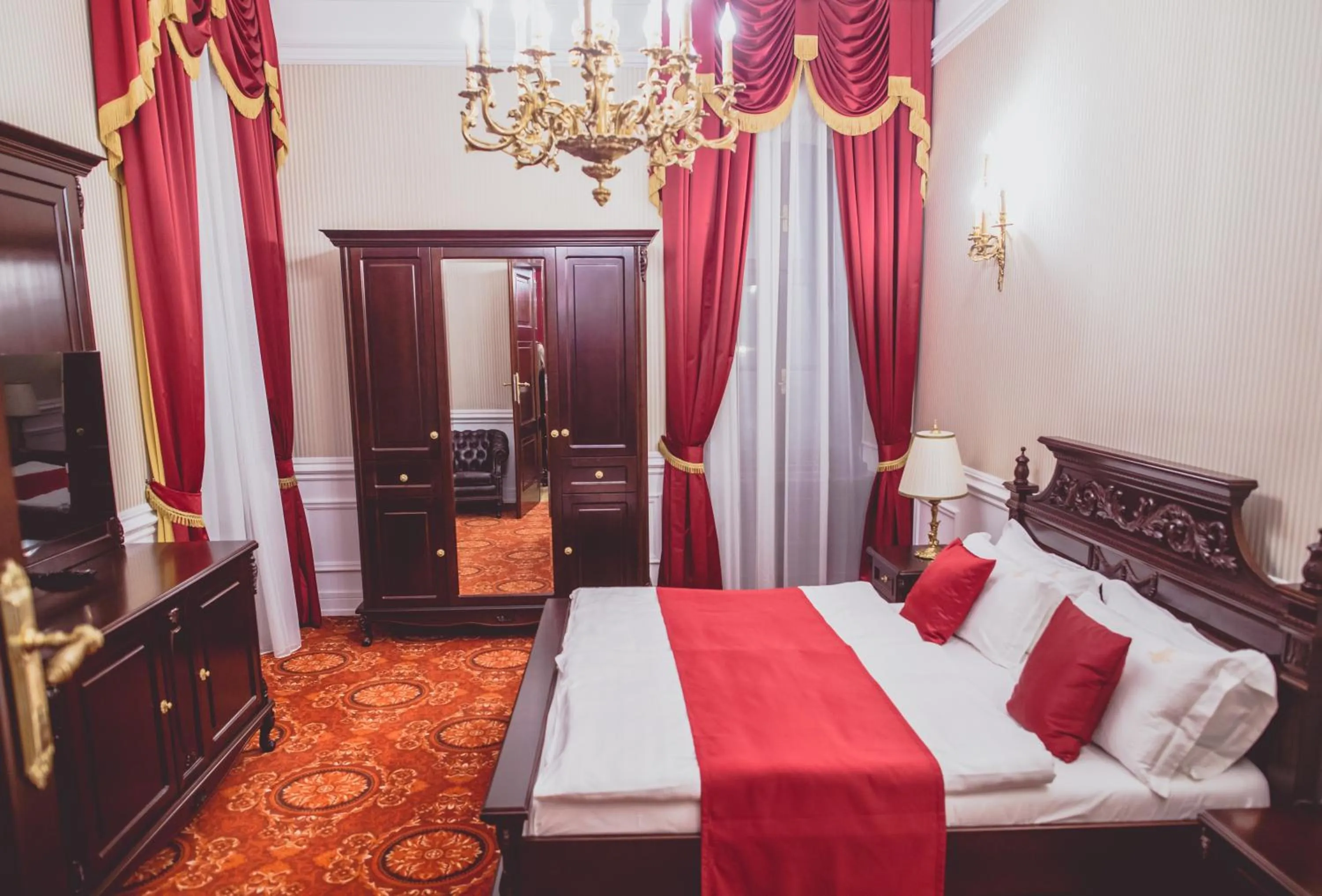 Bed in Forgách Kastély