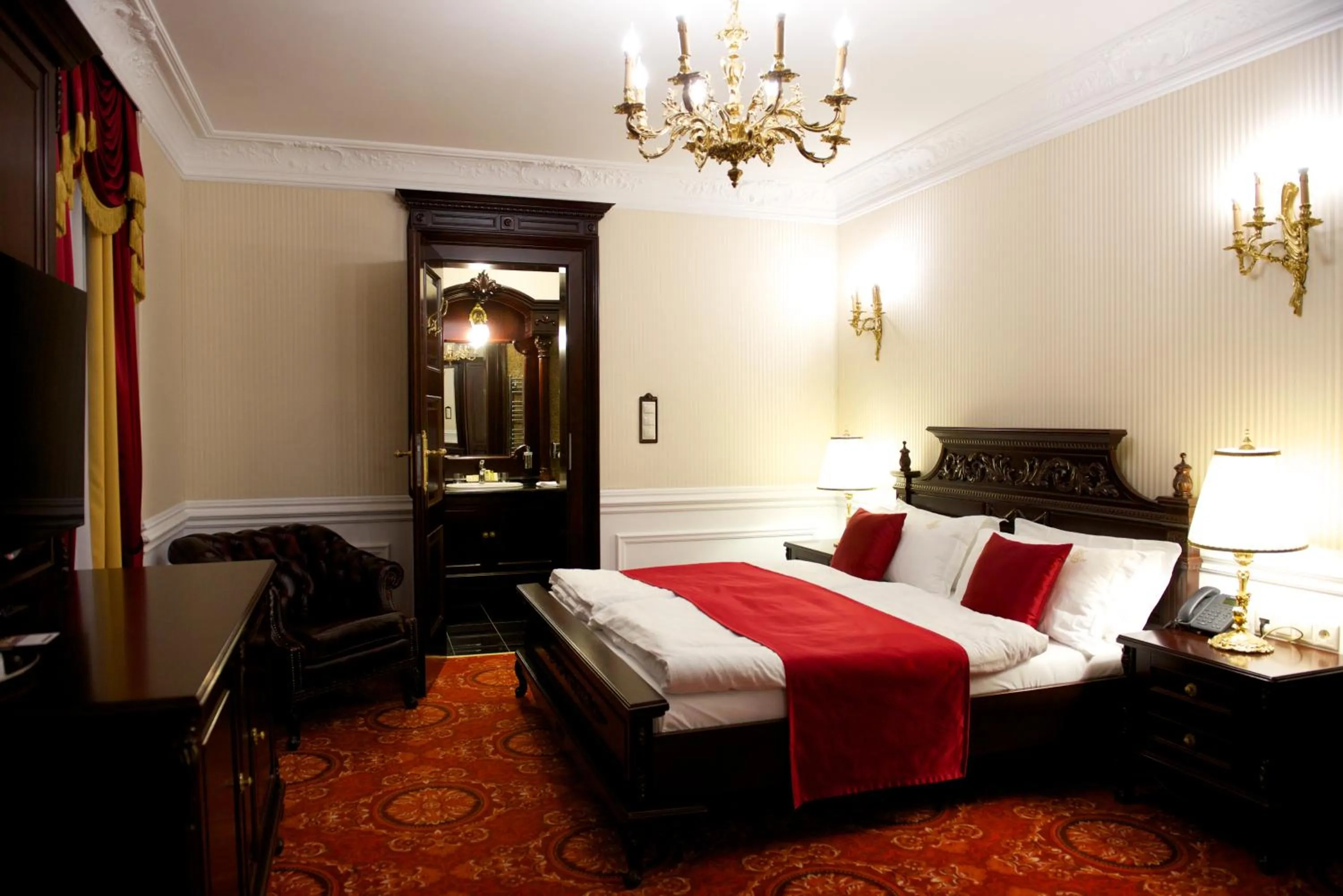 Bed in Forgách Kastély