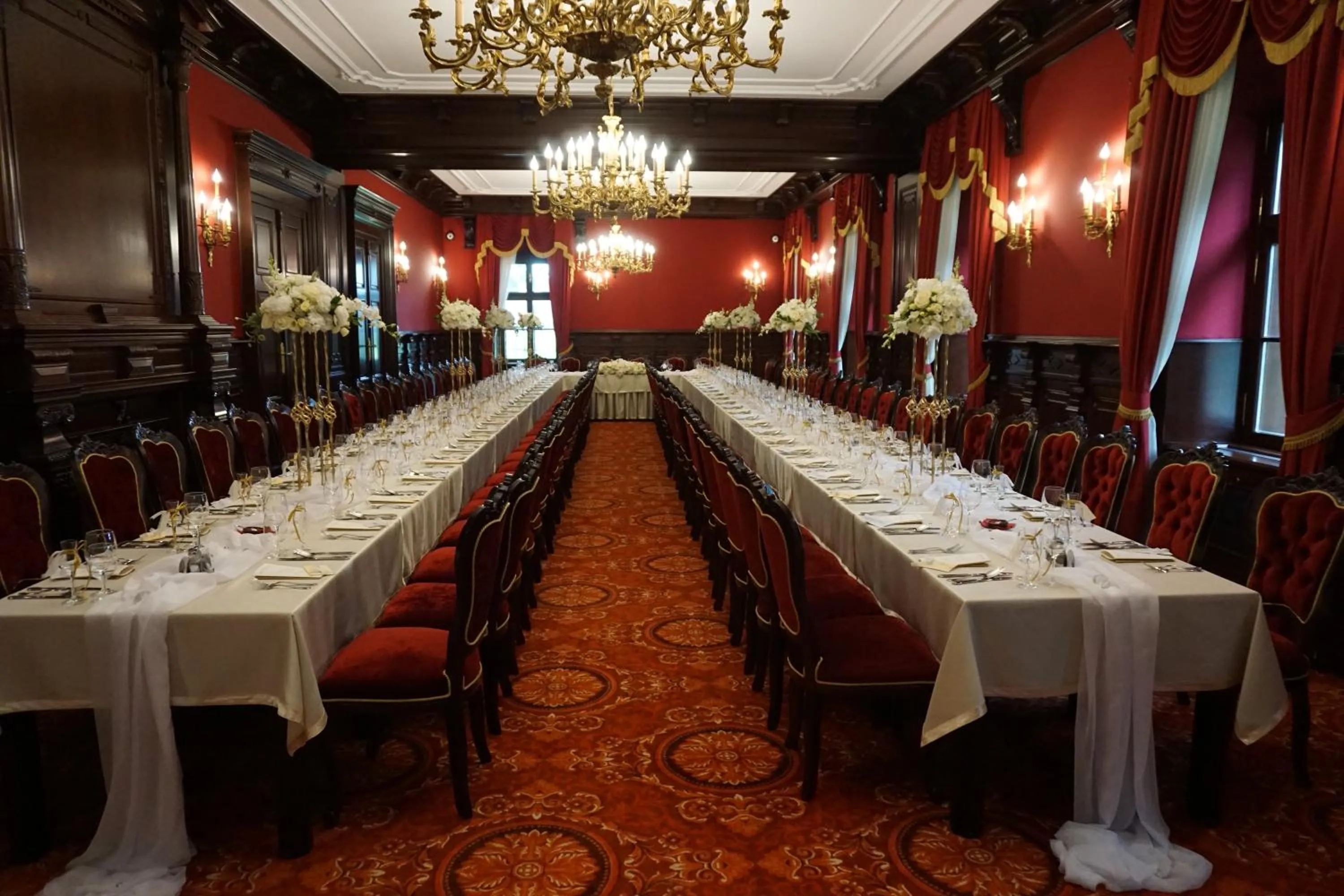 Restaurant/places to eat in Forgách Kastély