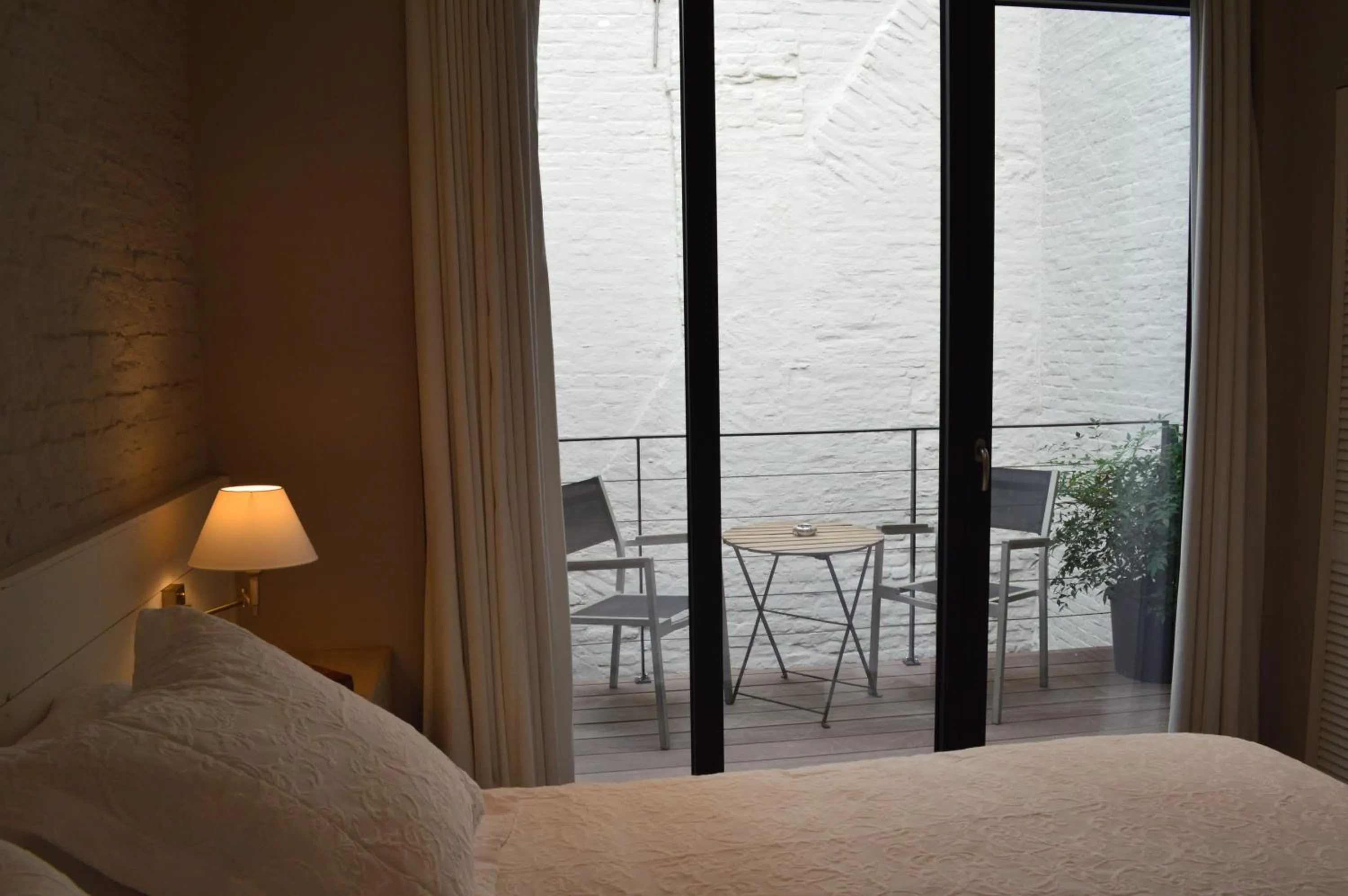 Bed in De Waterzooi Lodge