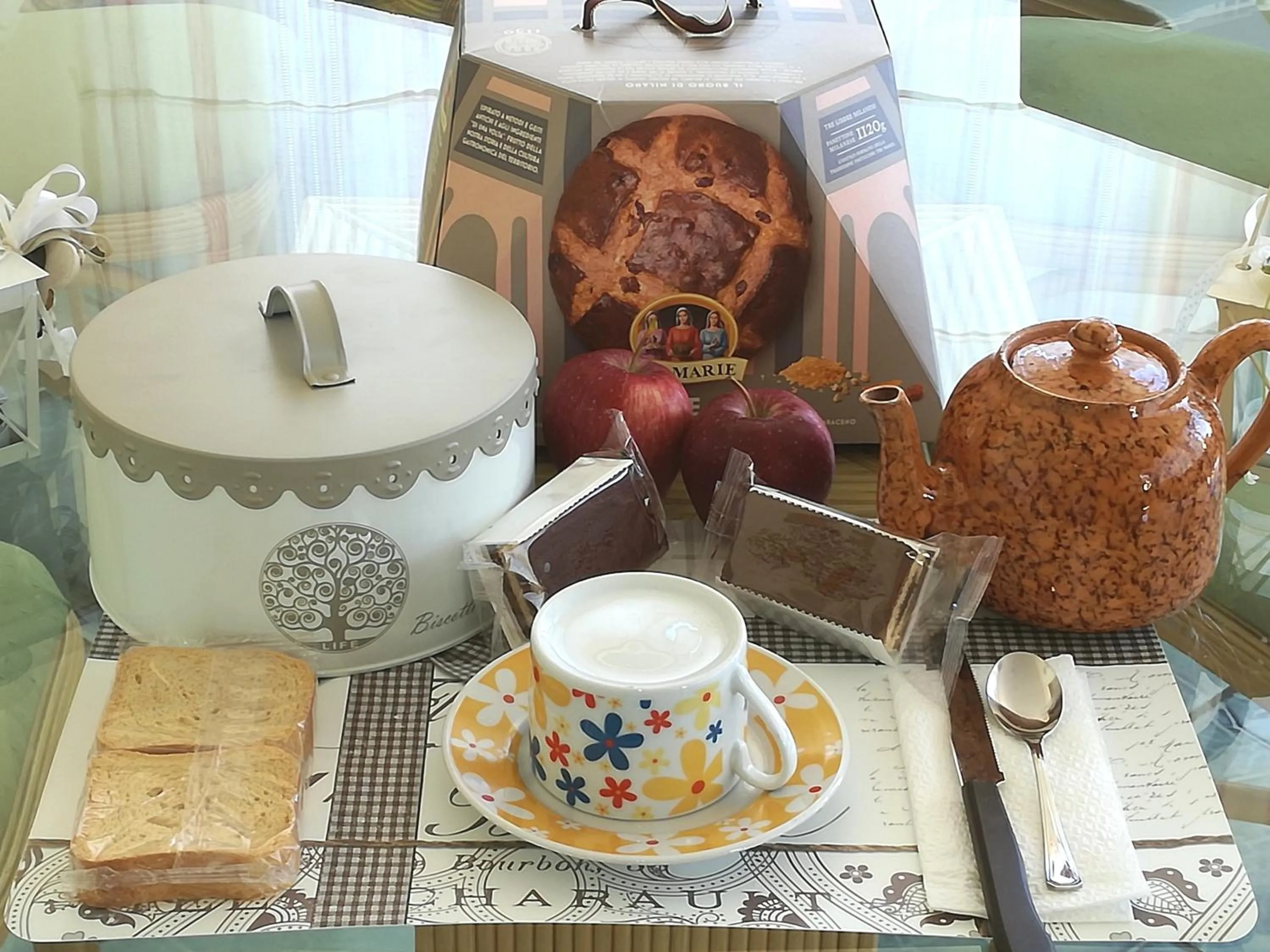 Food close-up in B&B Ap