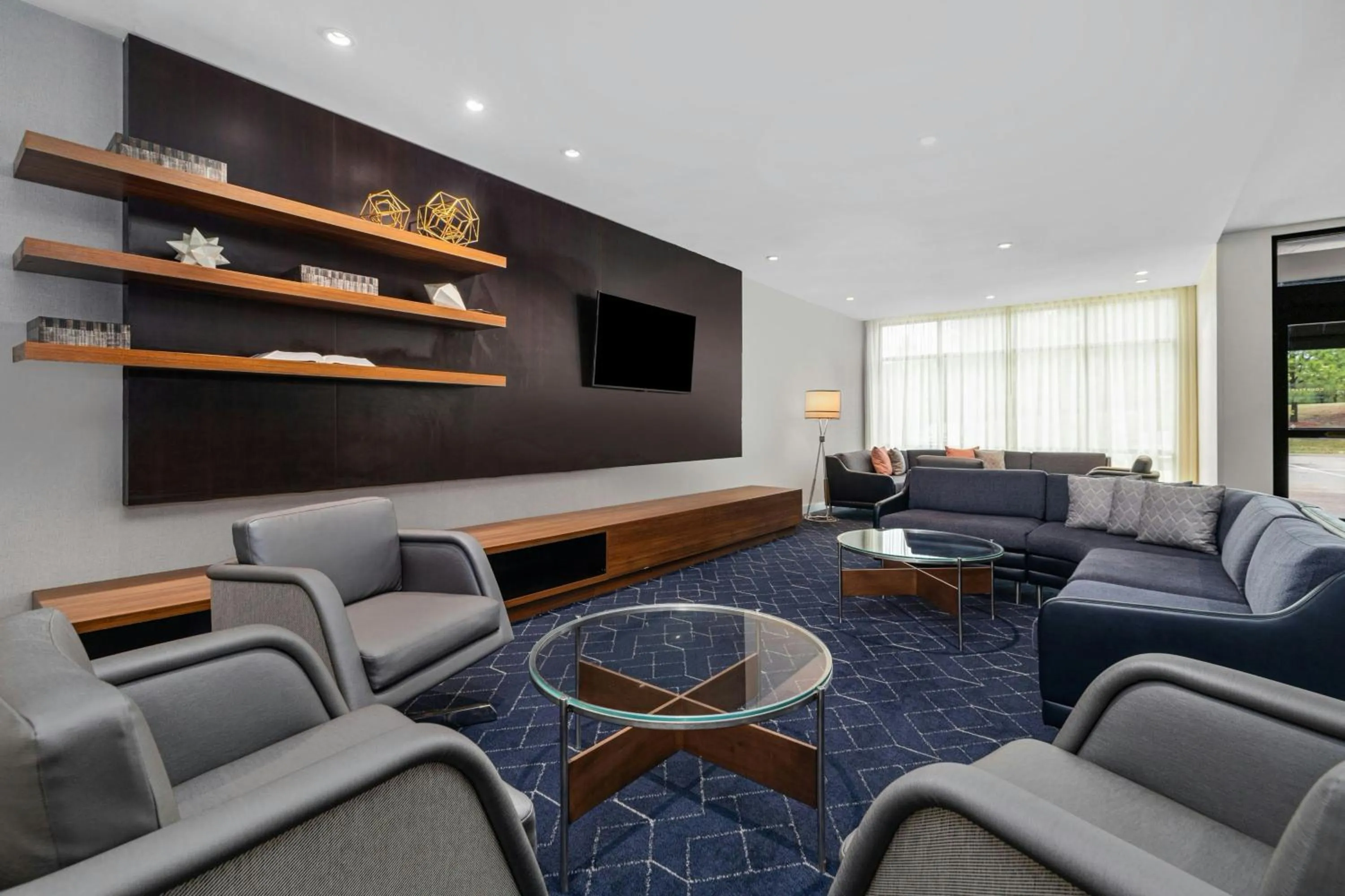 Lobby or reception in Courtyard by Marriott Oxford