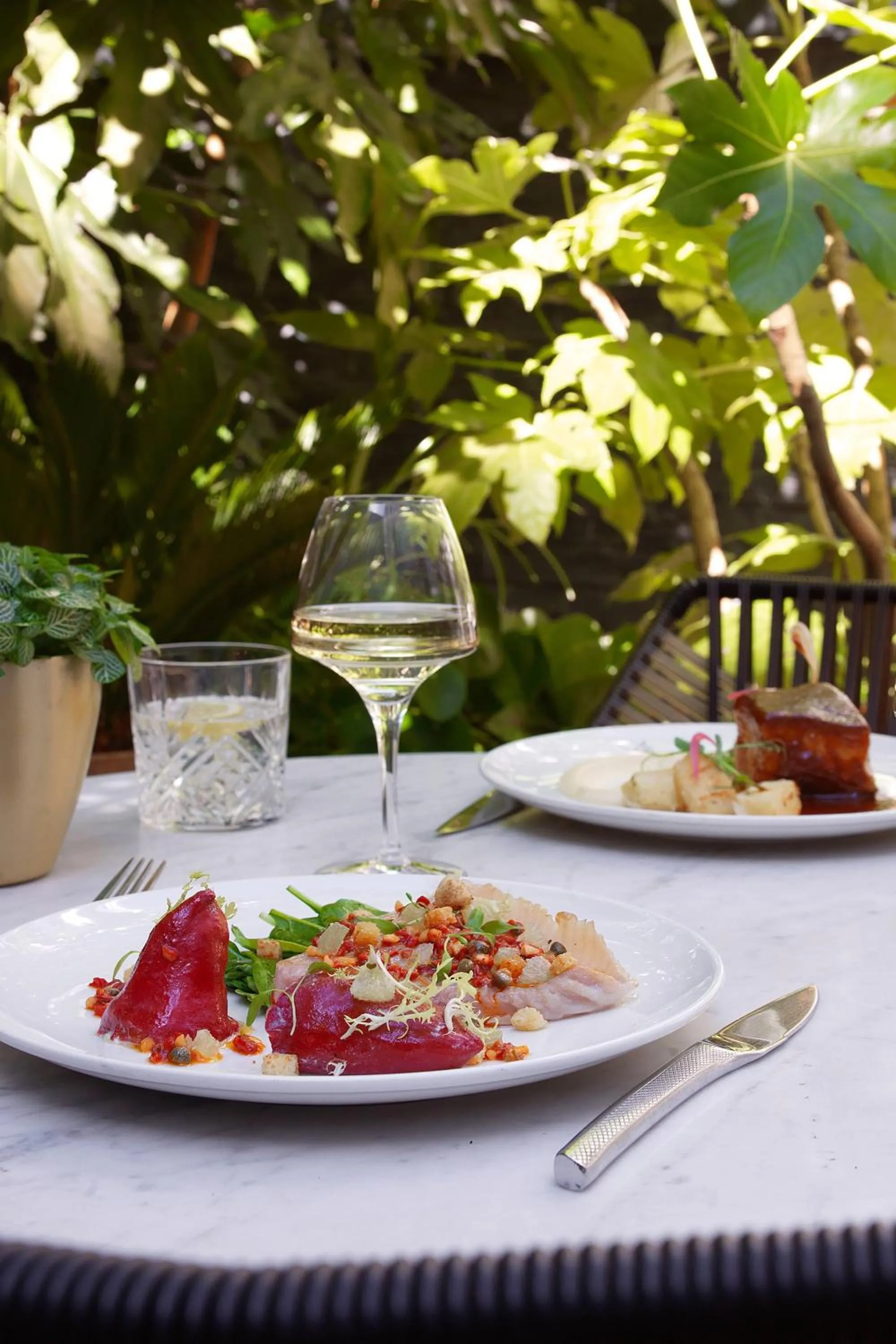 Restaurant/places to eat in Renaissance Paris Republique Hotel & Spa