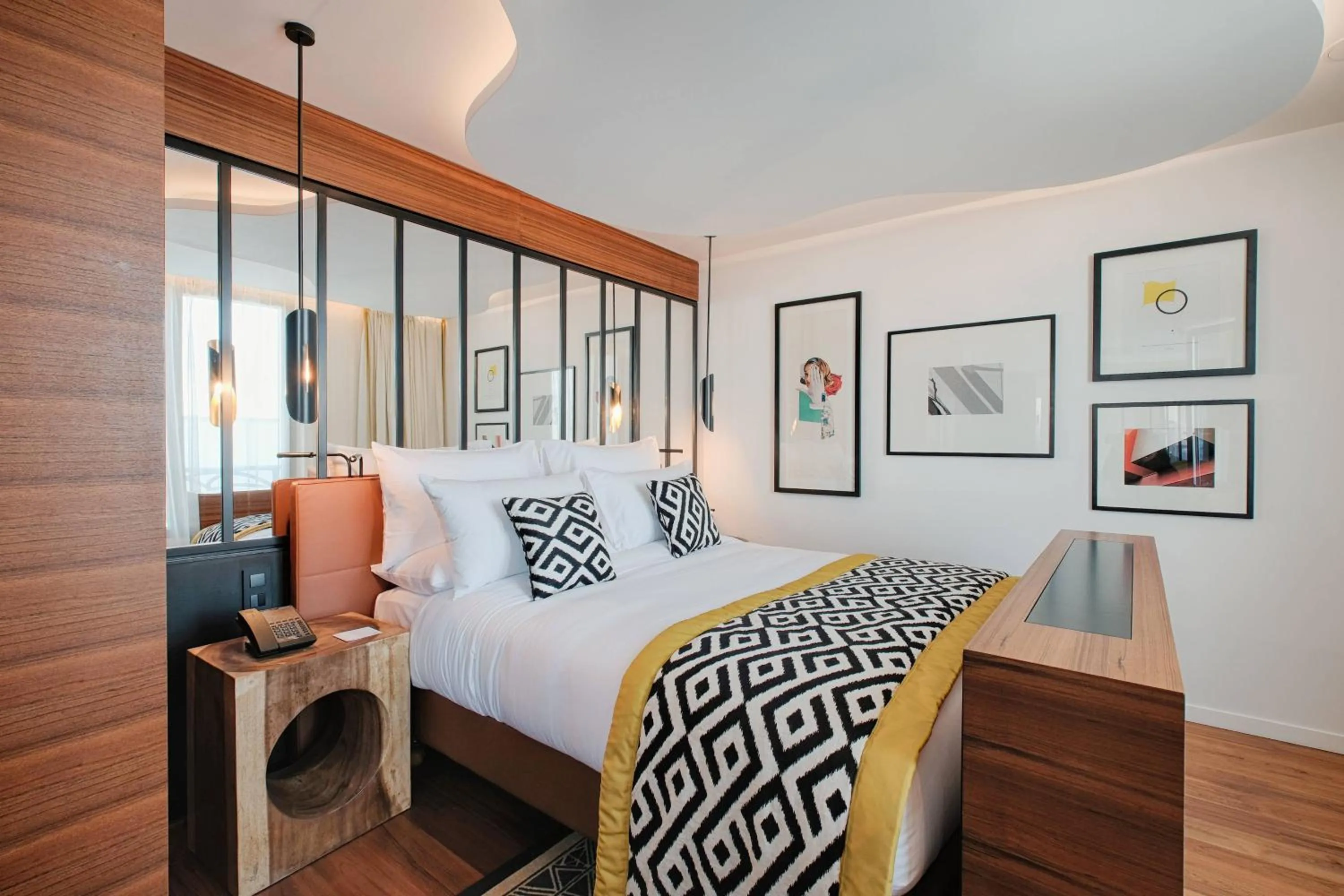 Photo of the whole room, Bed in Renaissance Paris Republique Hotel & Spa