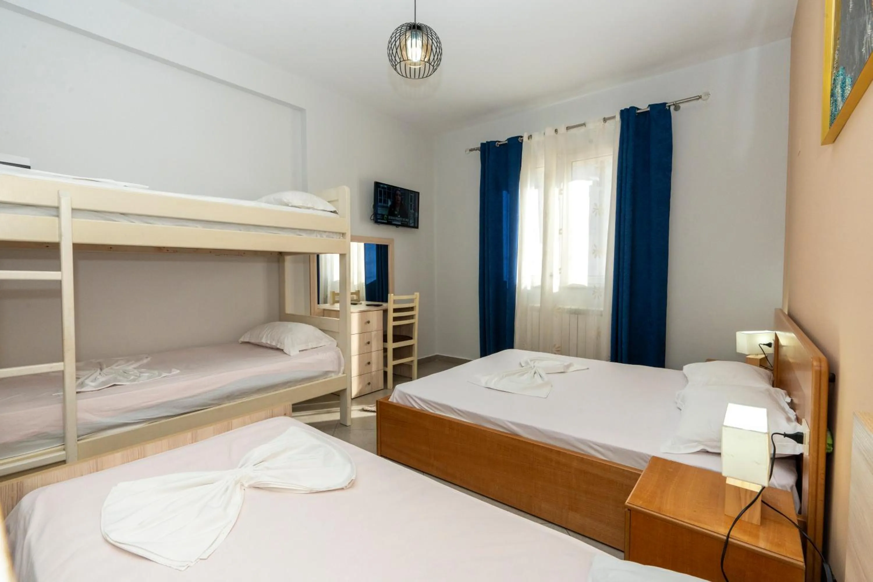 Bed in Hotel Shkodra L