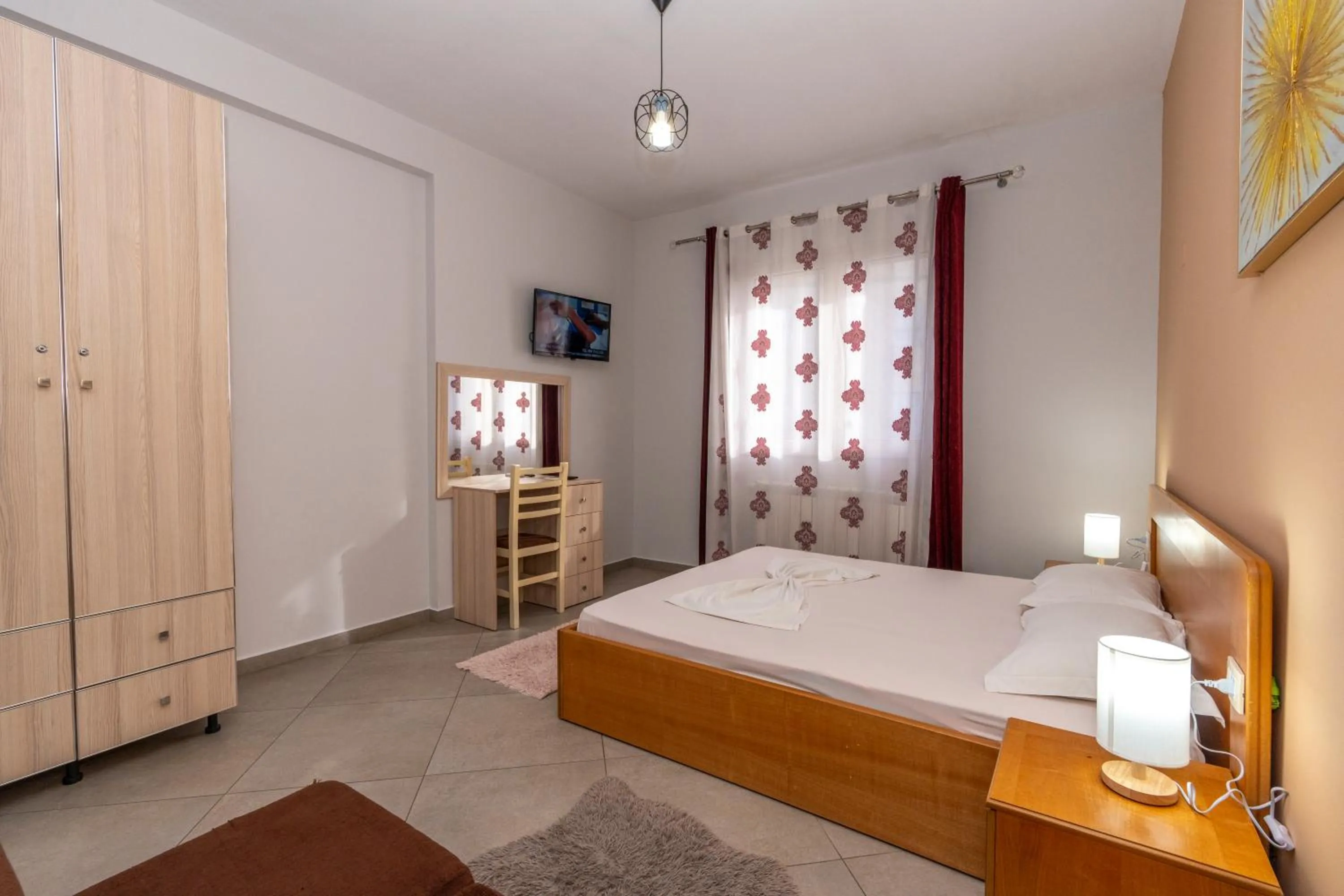 Bed in Hotel Shkodra L