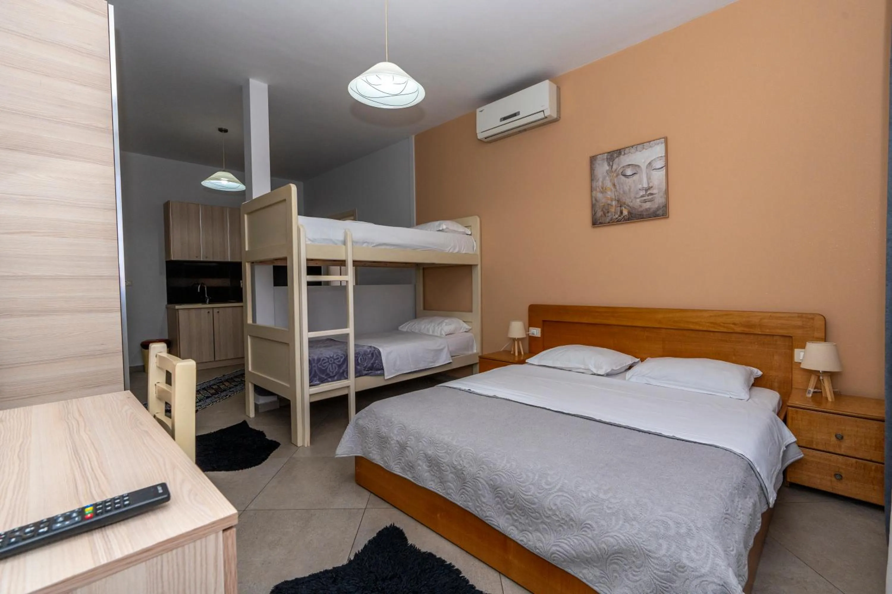 Bed in Hotel Shkodra L