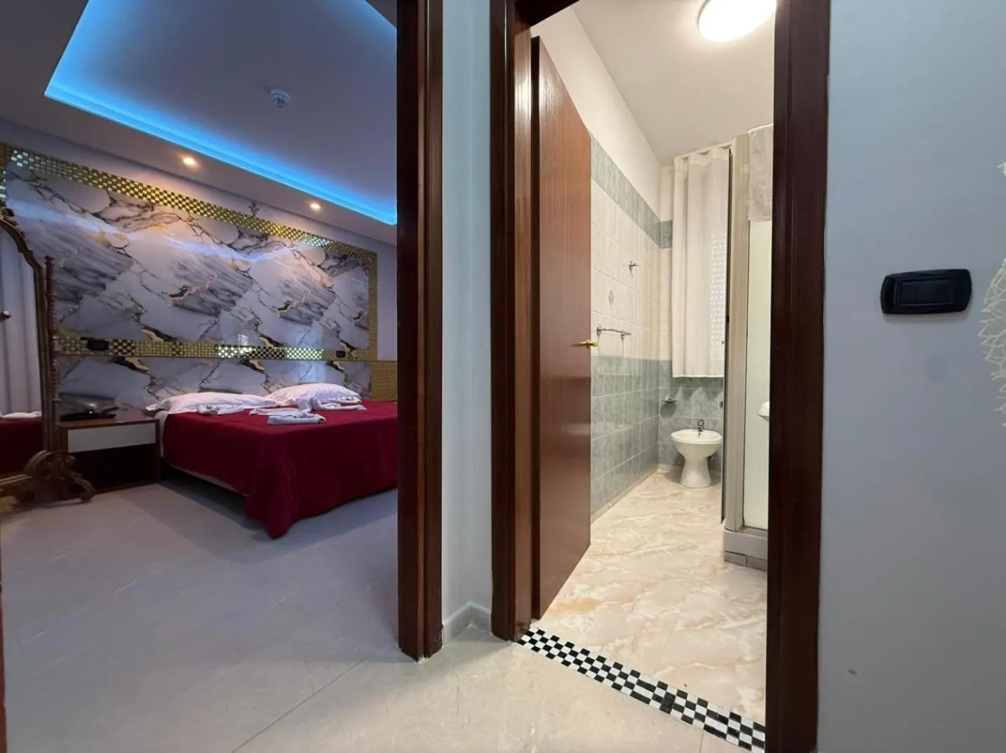 Bed in Hotel Happy Days