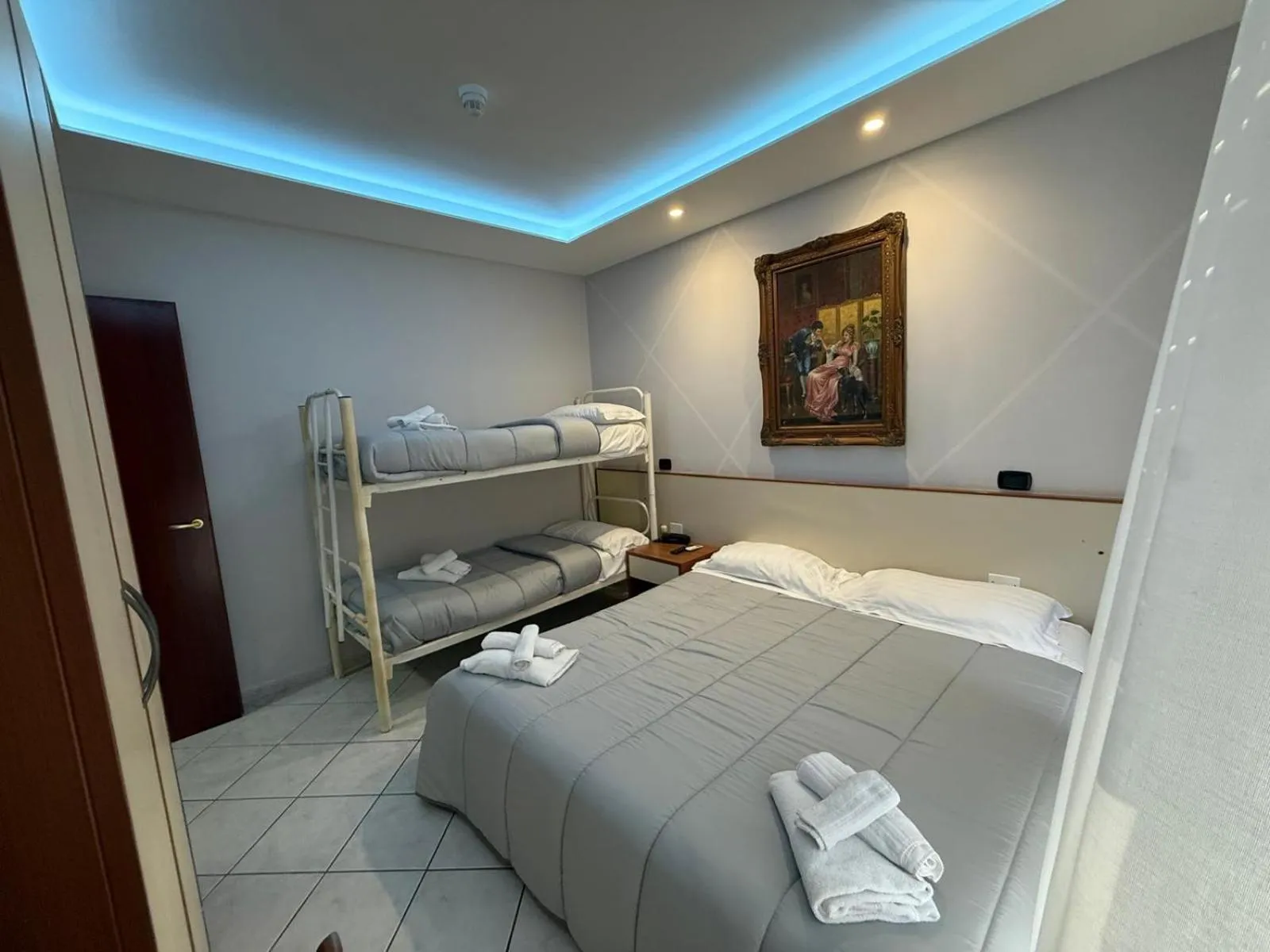 Bed in Hotel Happy Days