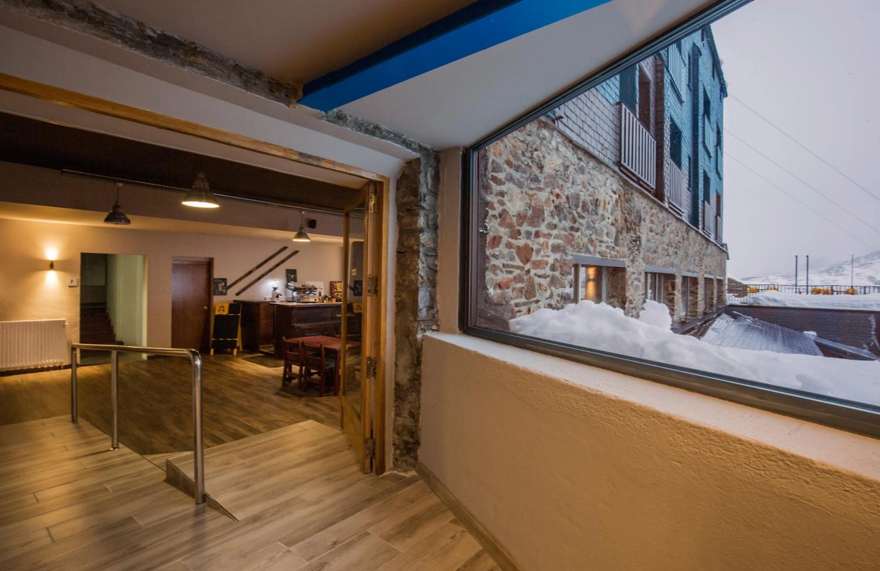 Area and facilities in Pic Maià Mountain Hotel