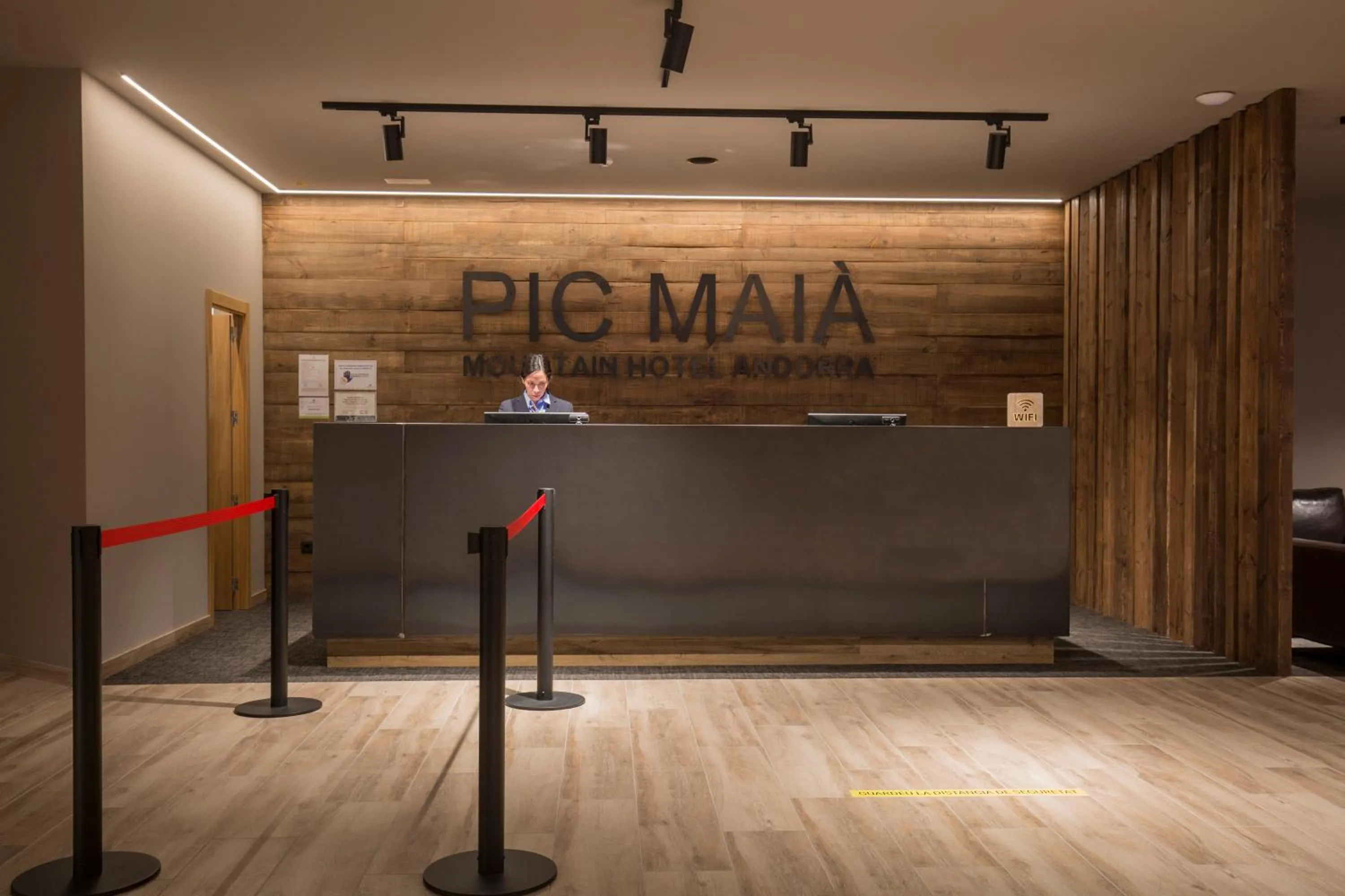 Lobby or reception in Pic Maià Mountain Hotel