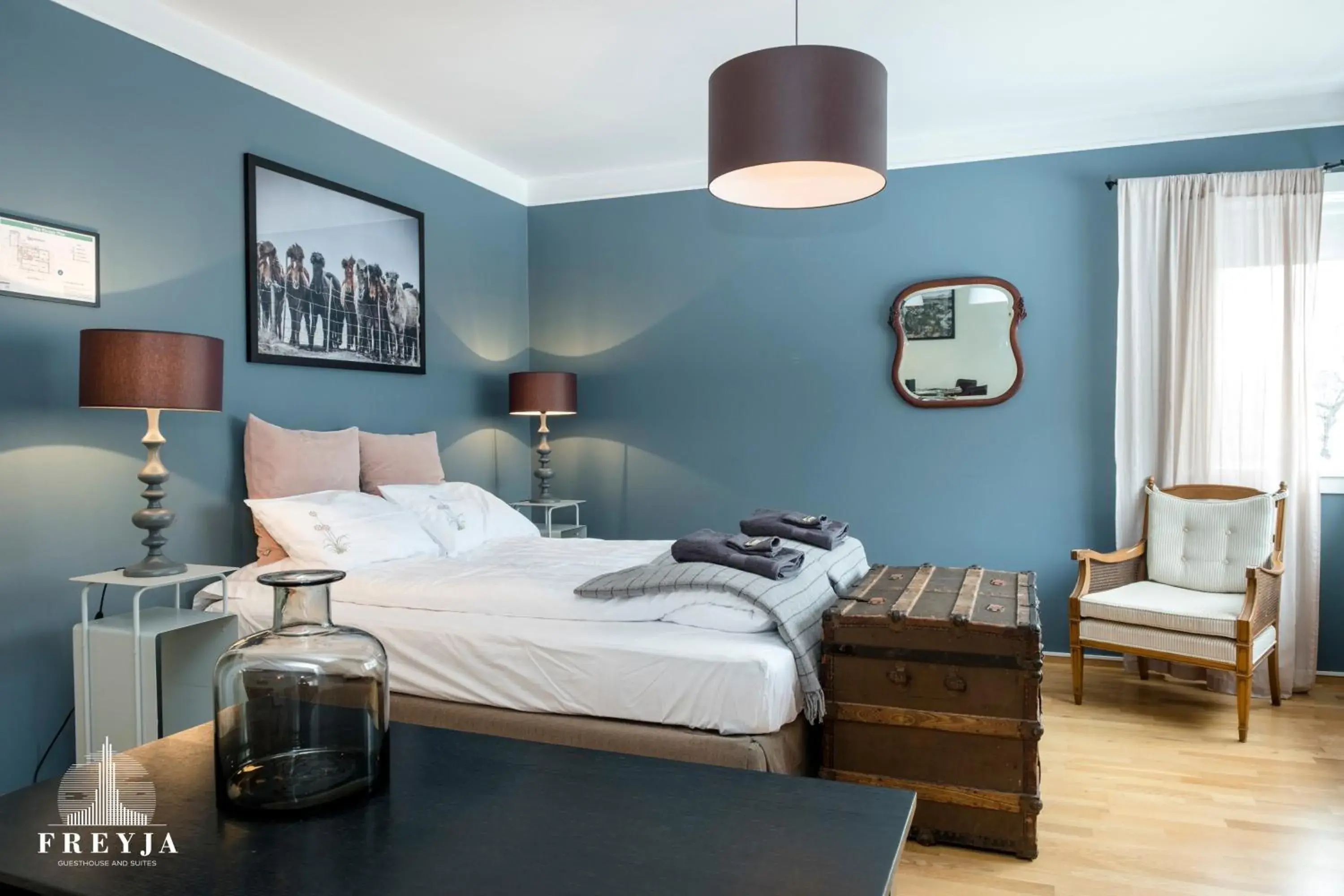 Four-Bedroom Deluxe Apartment in Freyja Guesthouse & Suites Four-Bedroom Deluxe Apartment in Freyja Guesthouse & Suites