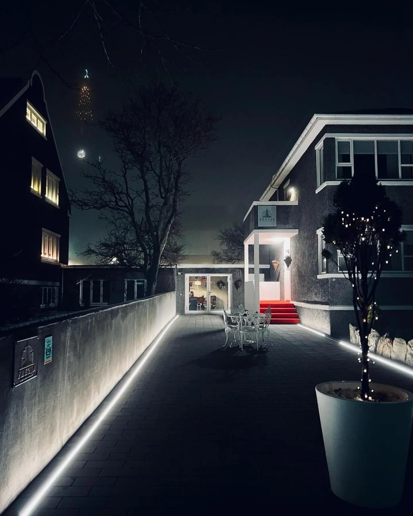 Property building in Freyja Guesthouse & Suites