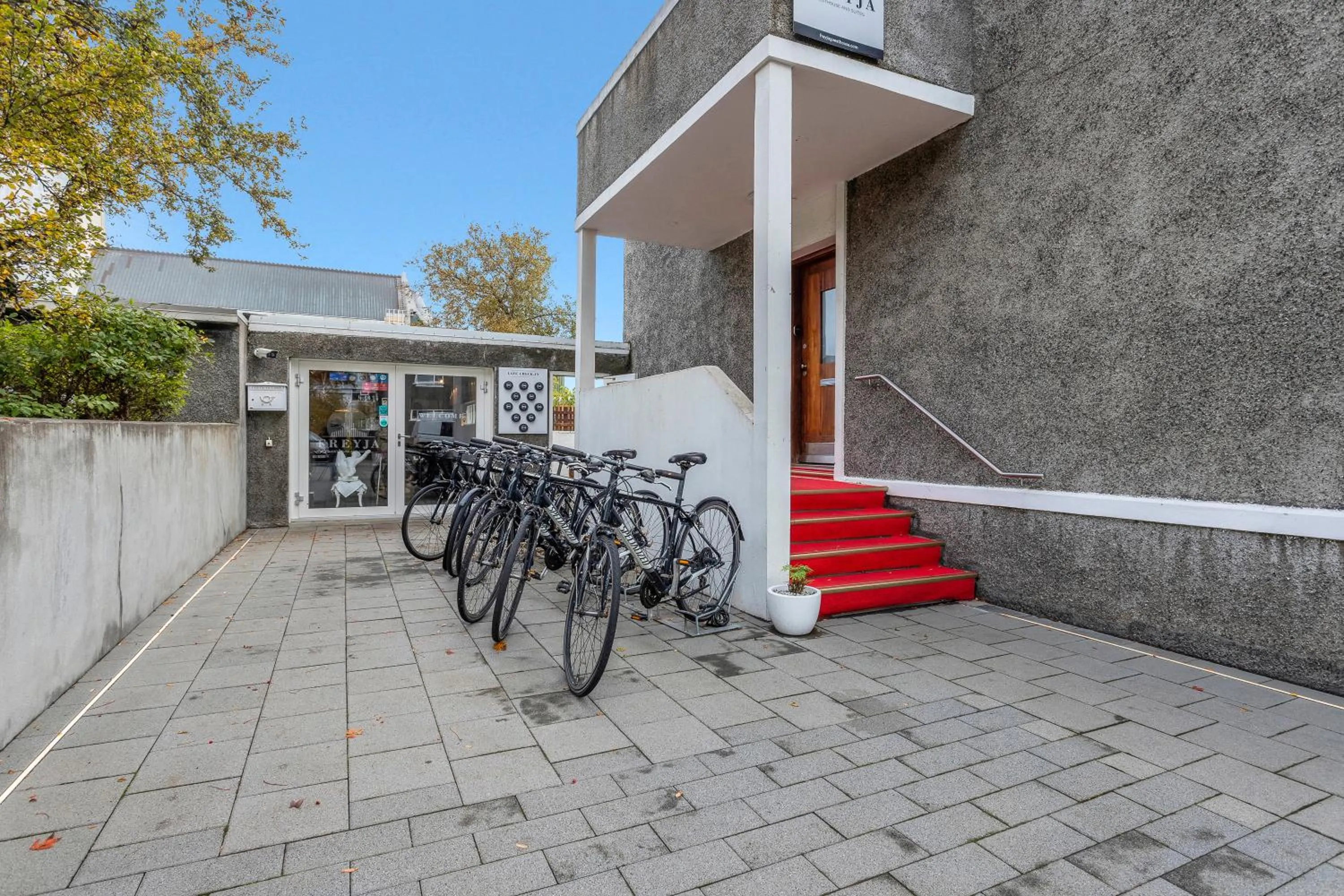 Property building in Freyja Guesthouse & Suites