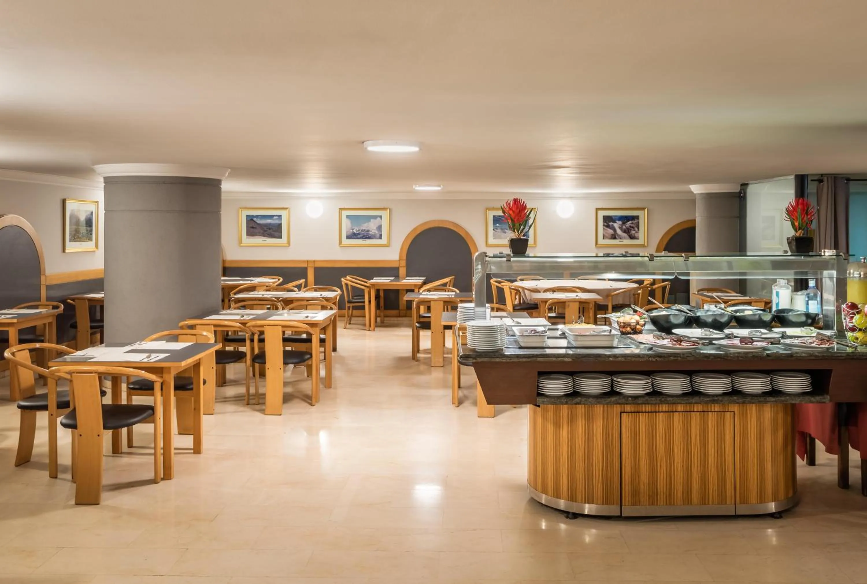 Restaurant/places to eat in ALEGRIA President