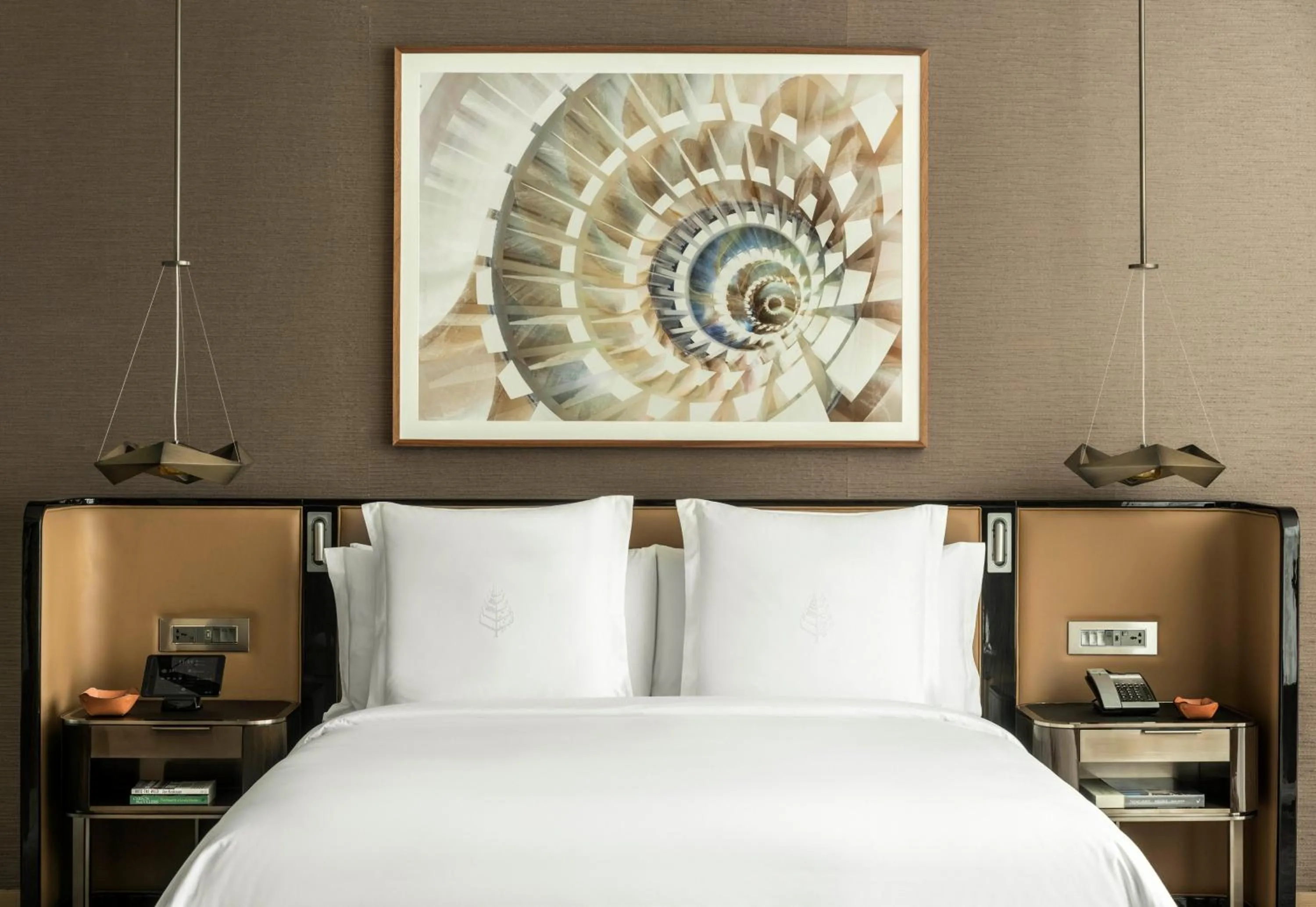 Bedroom, Bed in Four Seasons Hotel Dubai International Financial Centre