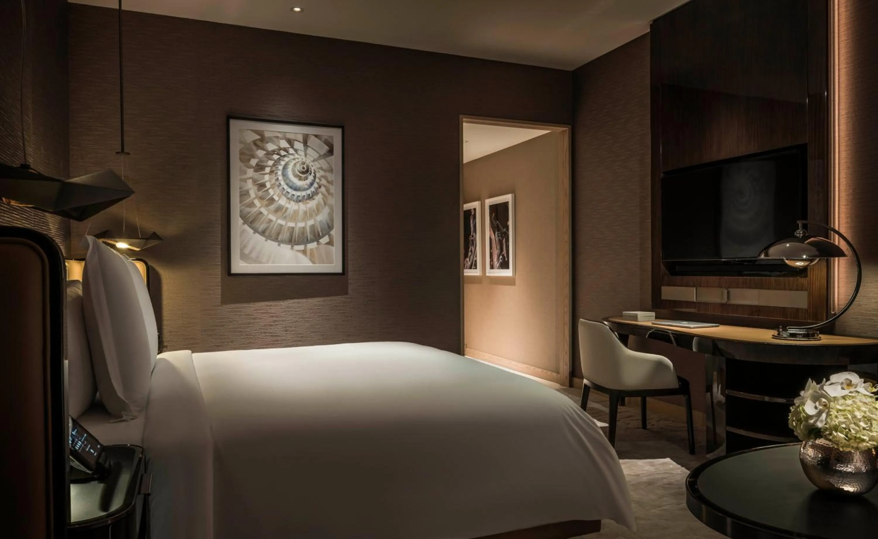 Bed in Four Seasons Hotel Dubai International Financial Centre