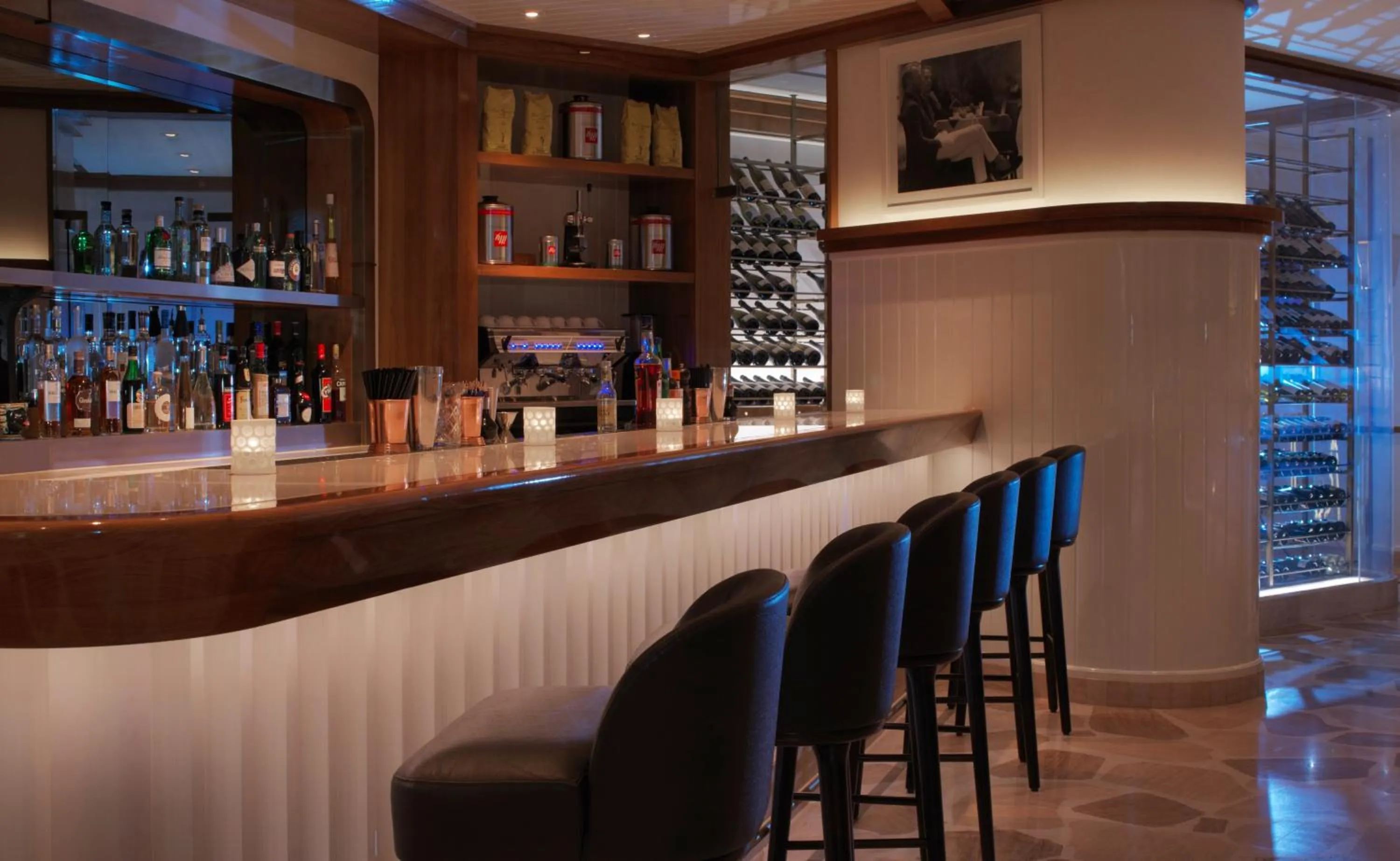 Restaurant/places to eat in Four Seasons Hotel Abu Dhabi at Al Maryah Island