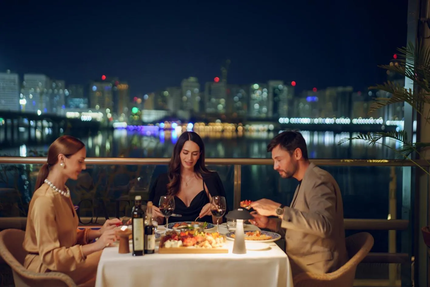 Restaurant/places to eat in Four Seasons Hotel Abu Dhabi at Al Maryah Island