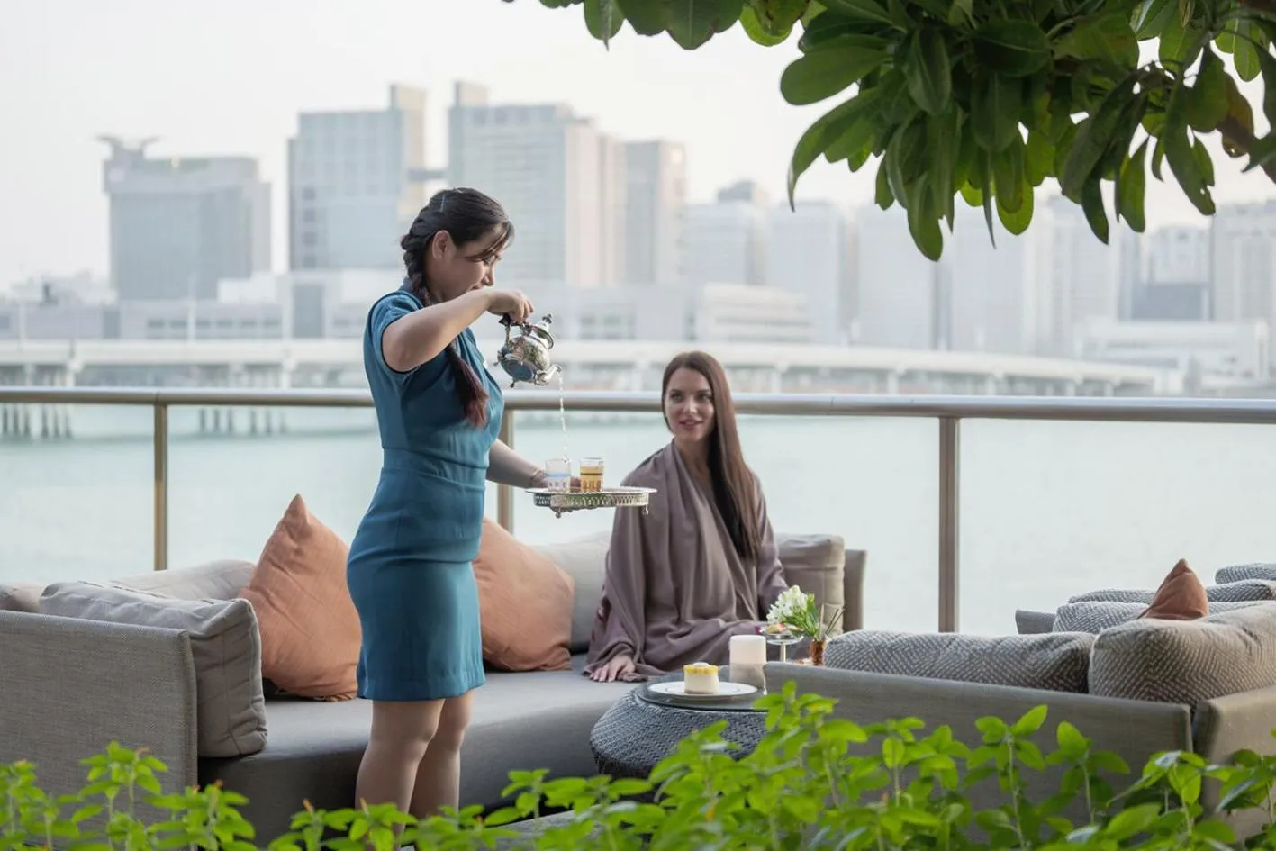 Day in Four Seasons Hotel Abu Dhabi at Al Maryah Island