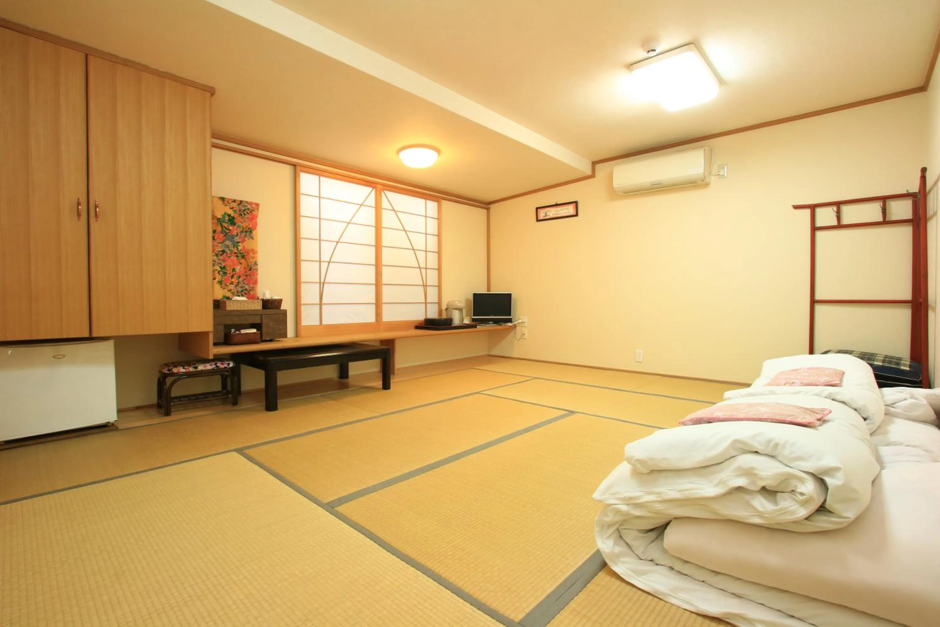 Photo of the whole room in Tamaki Ryokan
