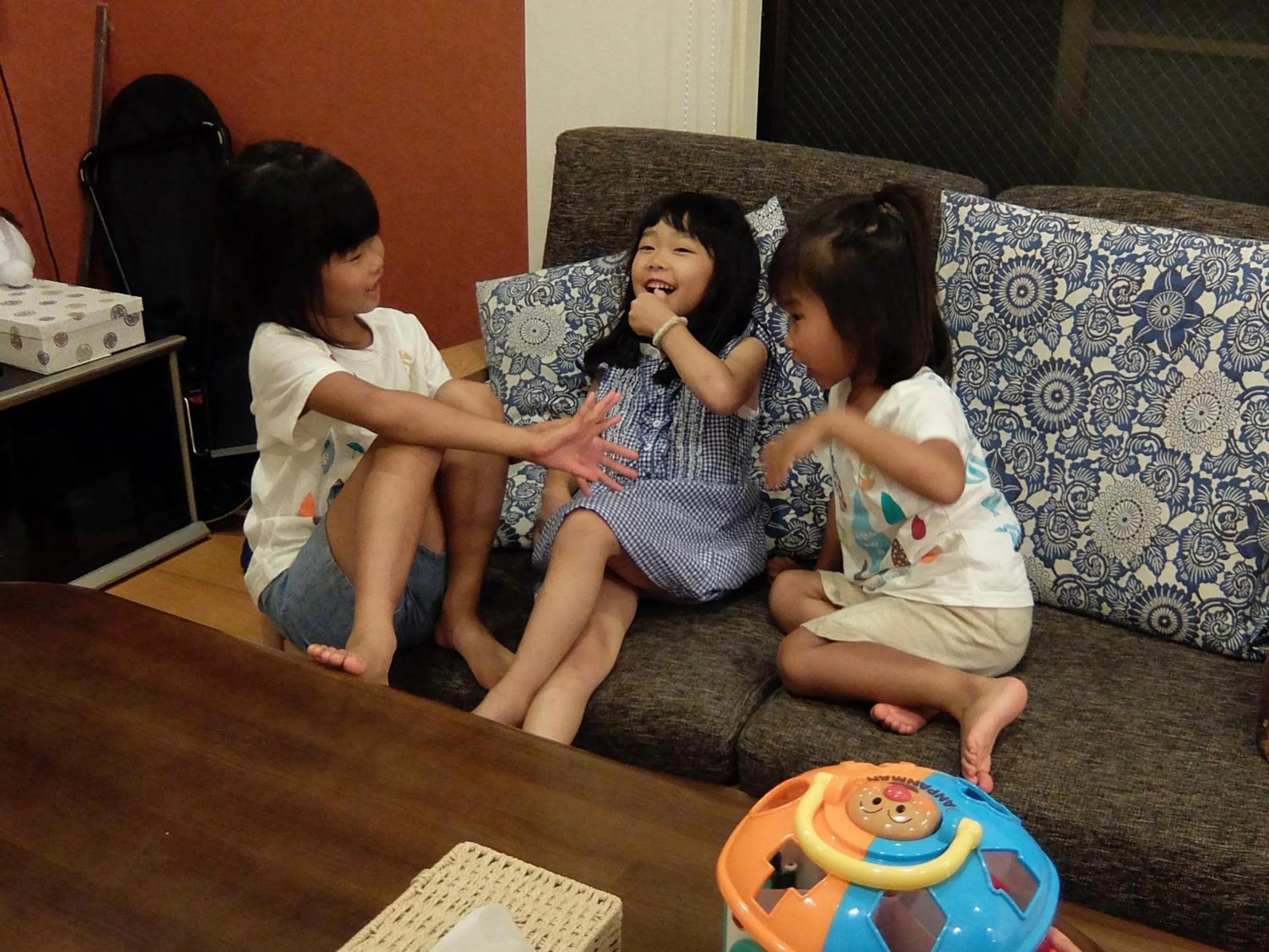 children in Tamaki Ryokan