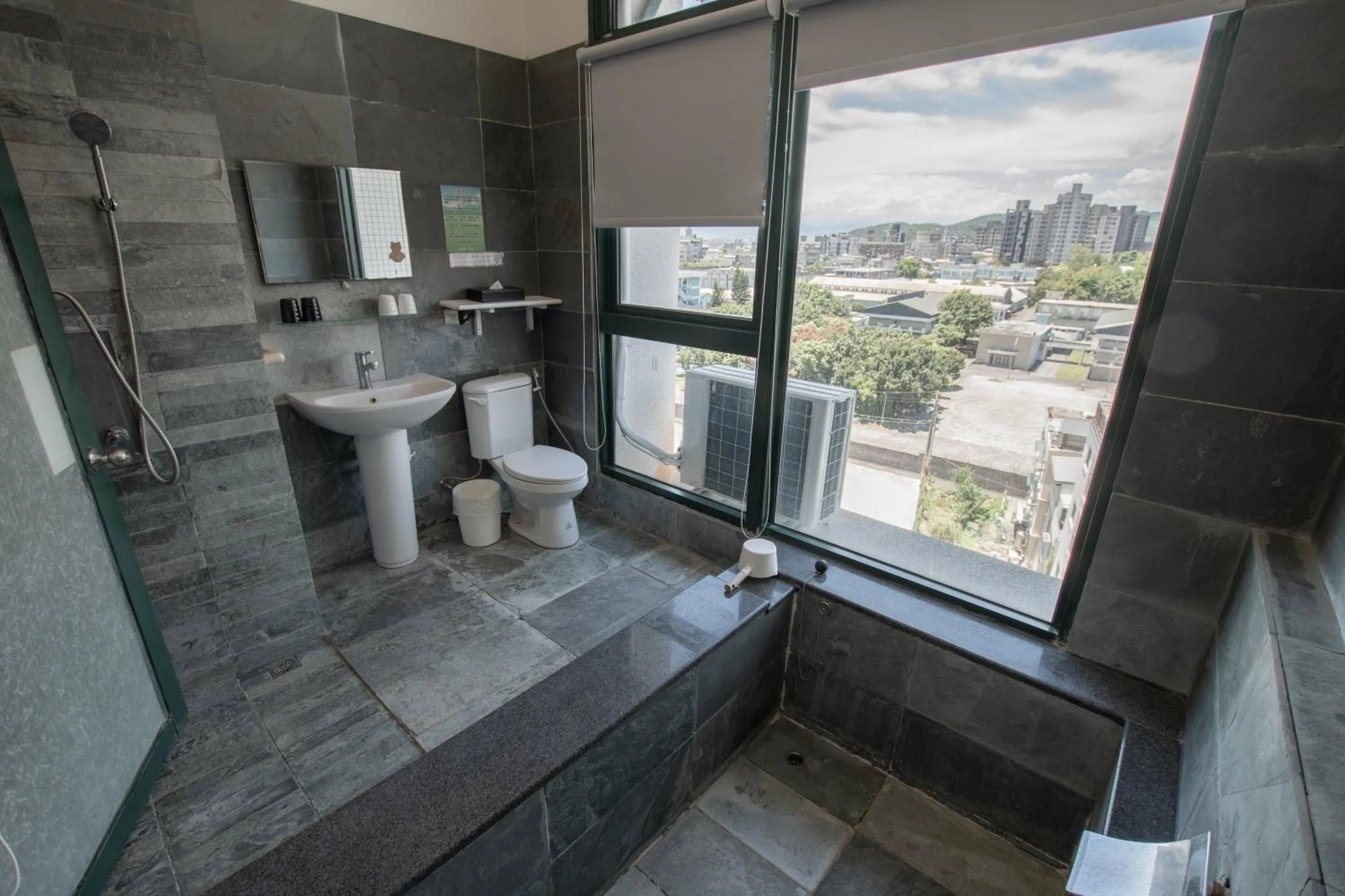 Duoai Mineral Spring