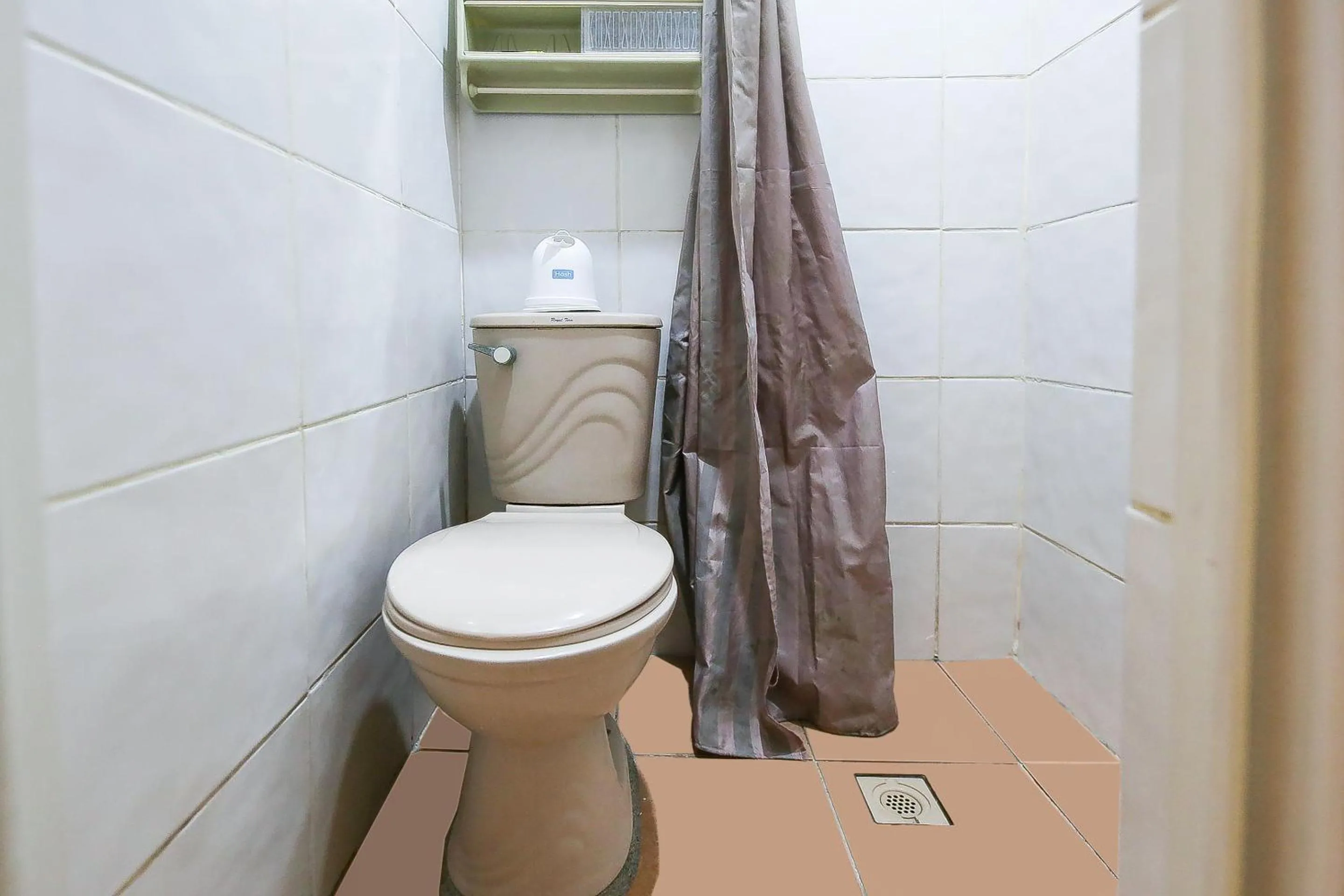 Bathroom in OYO 859 City Stay Inns Pasong Tamo