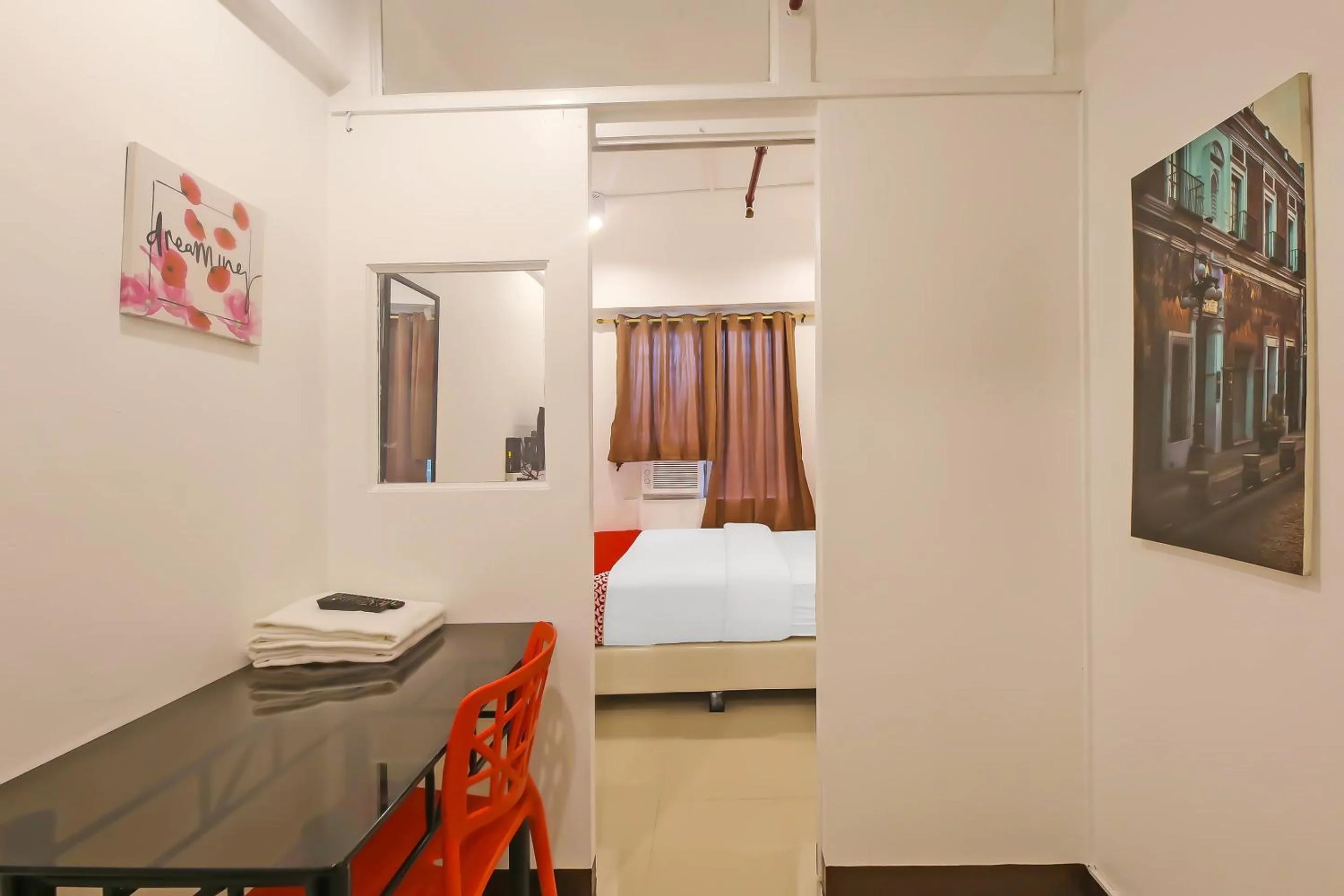 Bedroom, Bed in OYO 882 City Stay Inns Makati City Hall