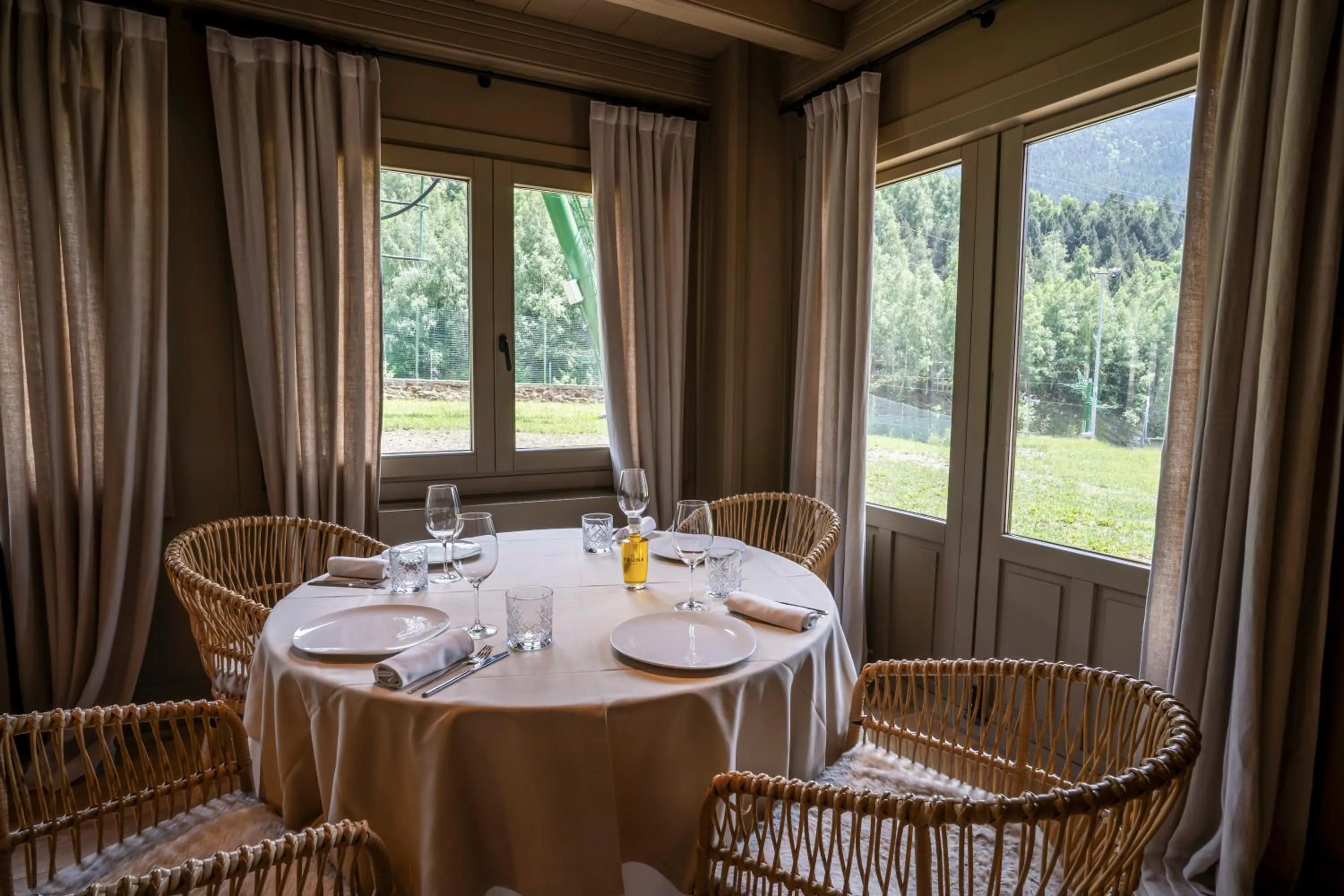 Restaurant/places to eat in Serras Andorra