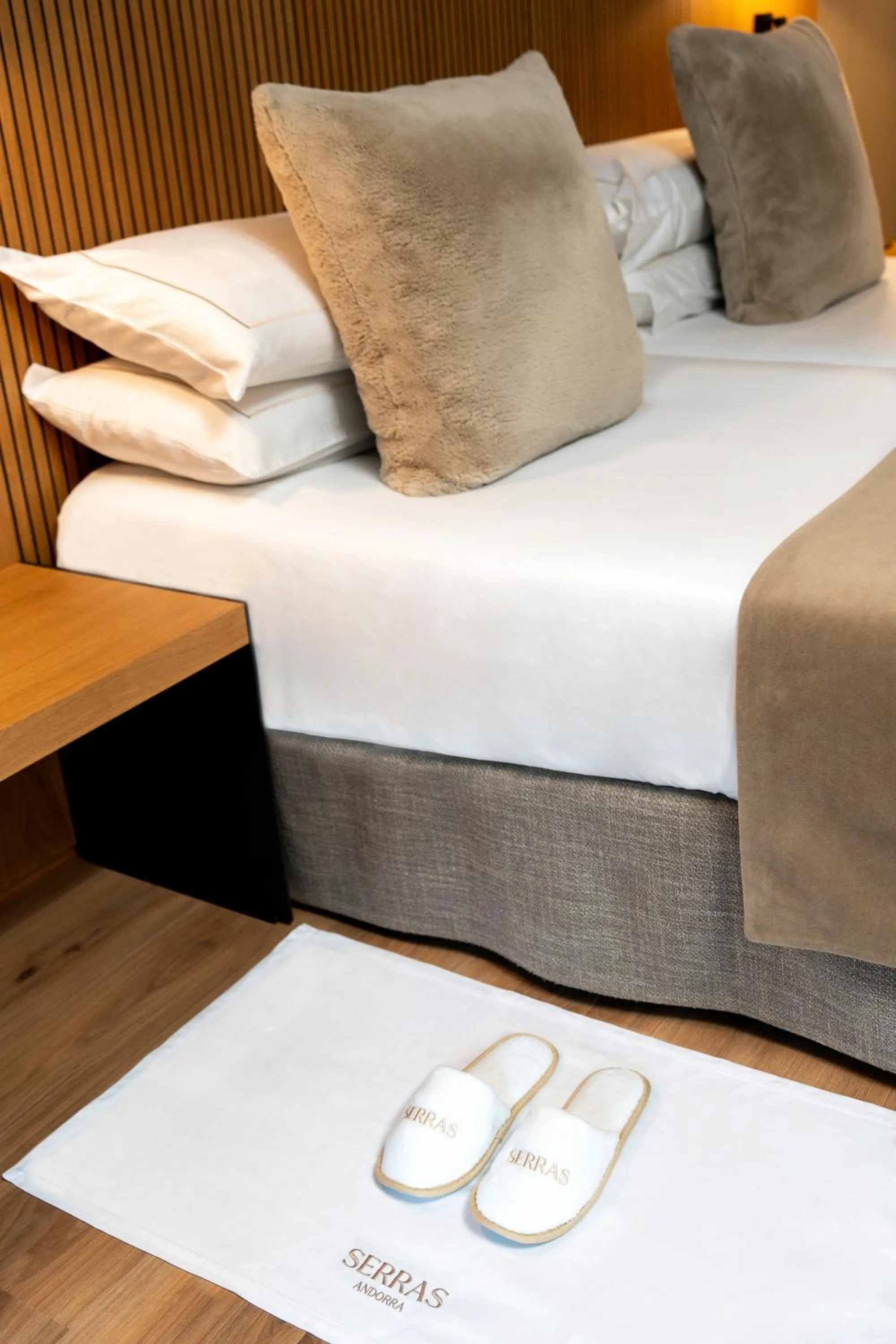 Decorative detail, Bed in Serras Andorra