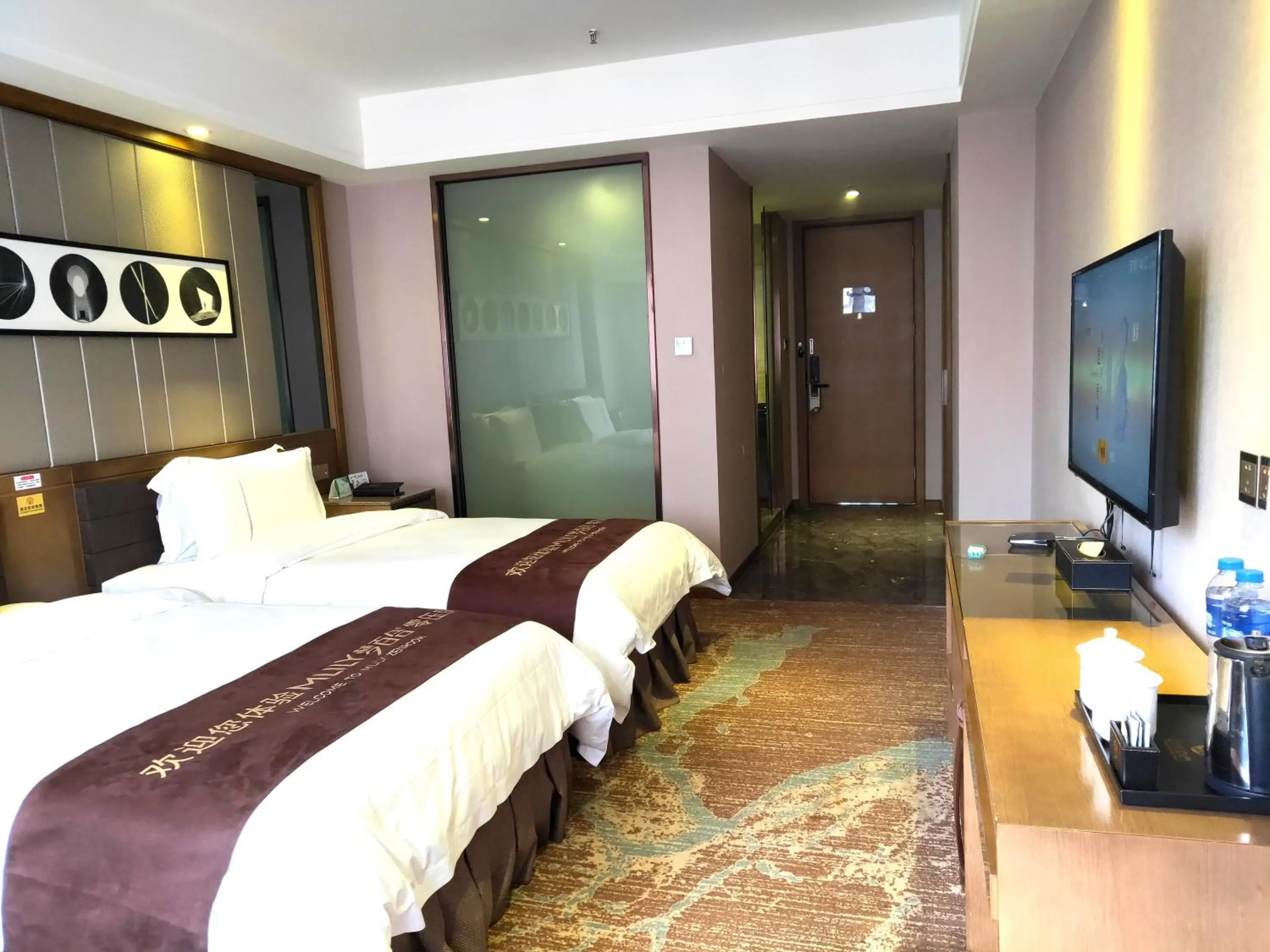 Bed in lnsail Hotel Shenzhen Luohu Port Railway Station
