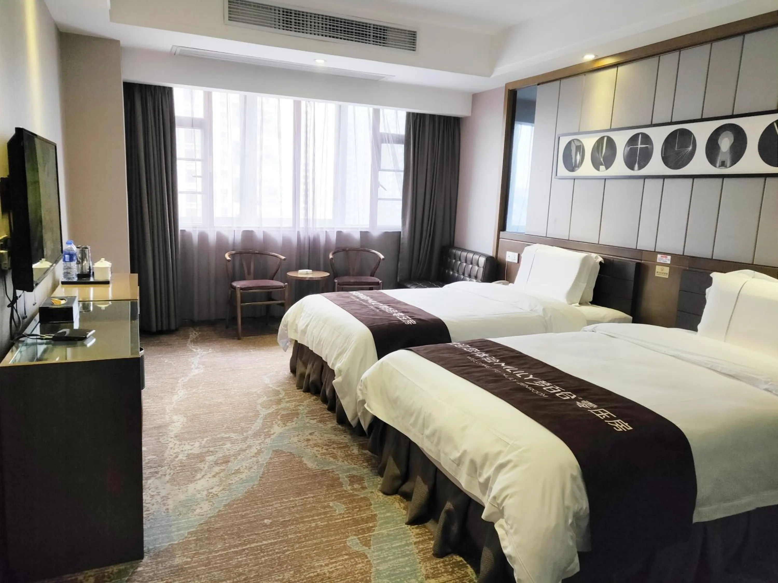 lnsail Hotel Shenzhen Luohu Port Railway Station