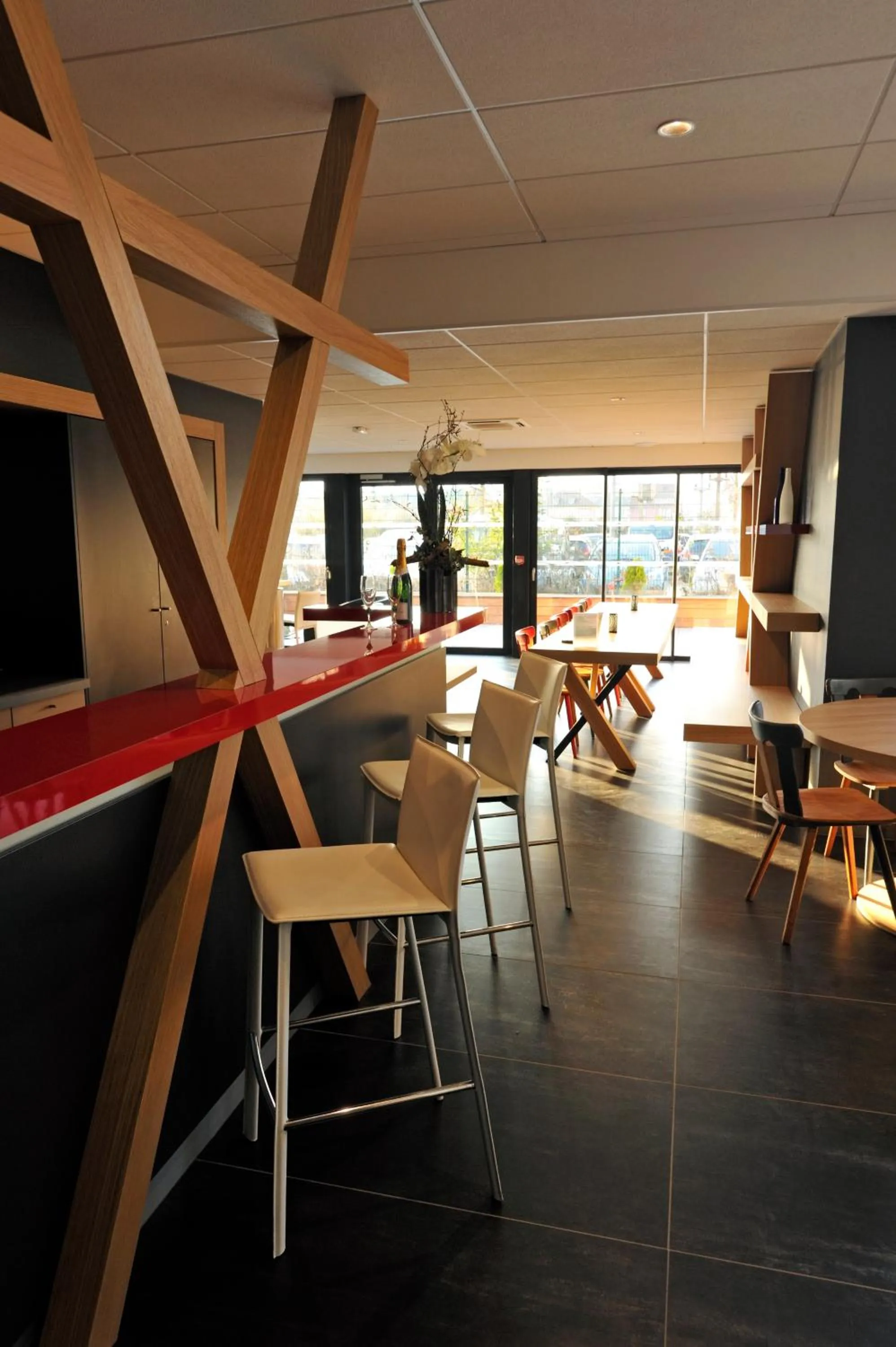 Communal lounge/ TV room in Colmar Hotel