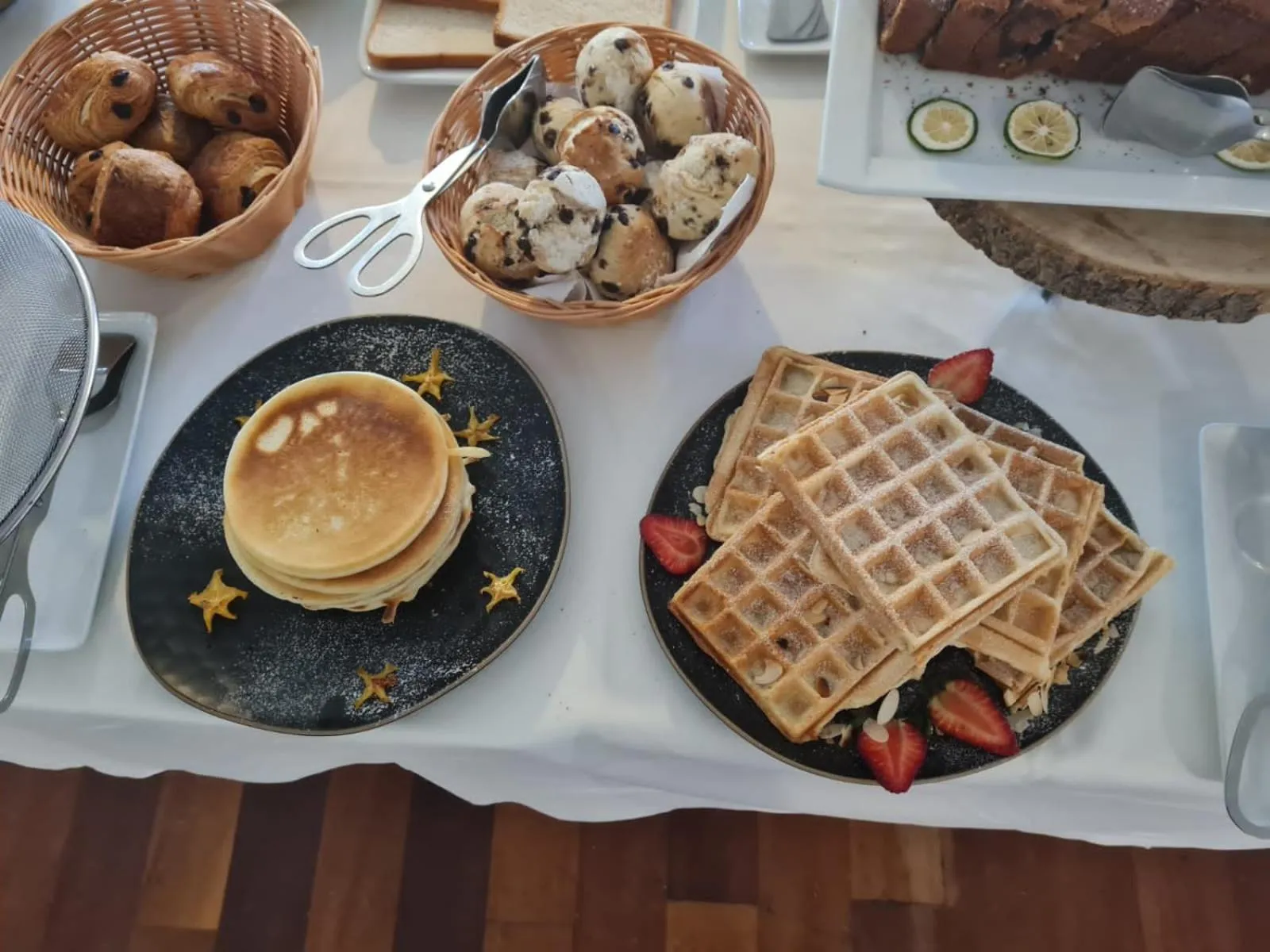 Buffet breakfast in Villa Angélique - Hôtel classé Monument Historique