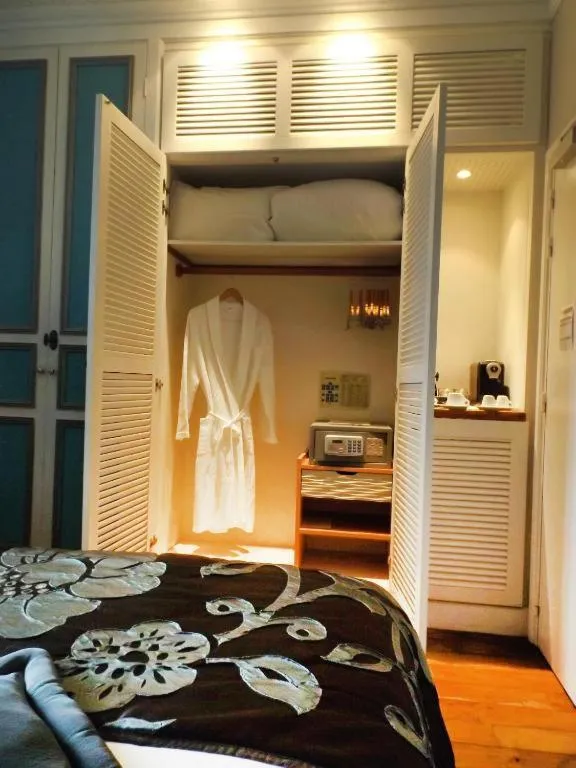 Bedroom in Villa Angélique - Hôtel classé Monument Historique