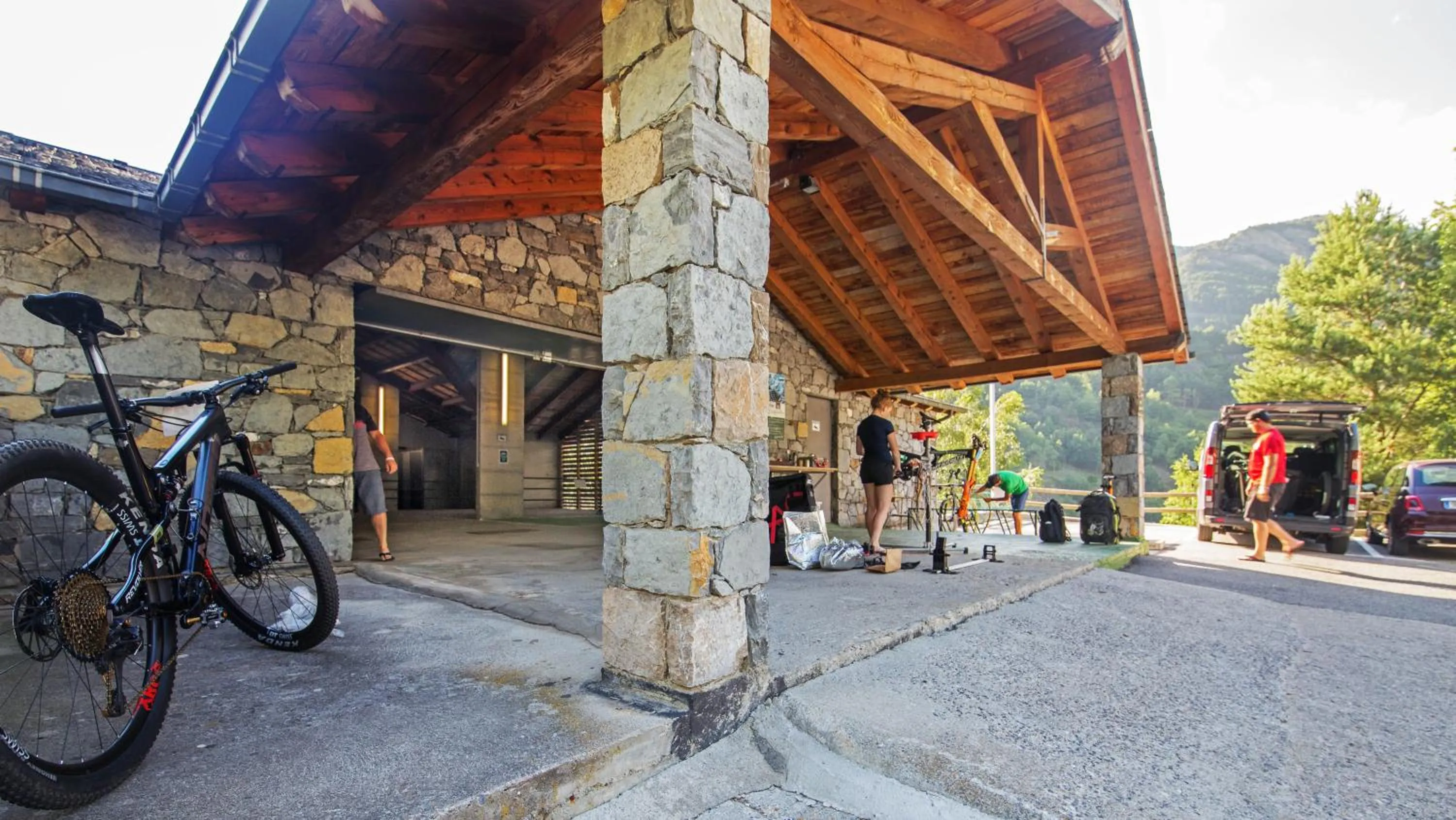 Property building in Apartaments Giberga