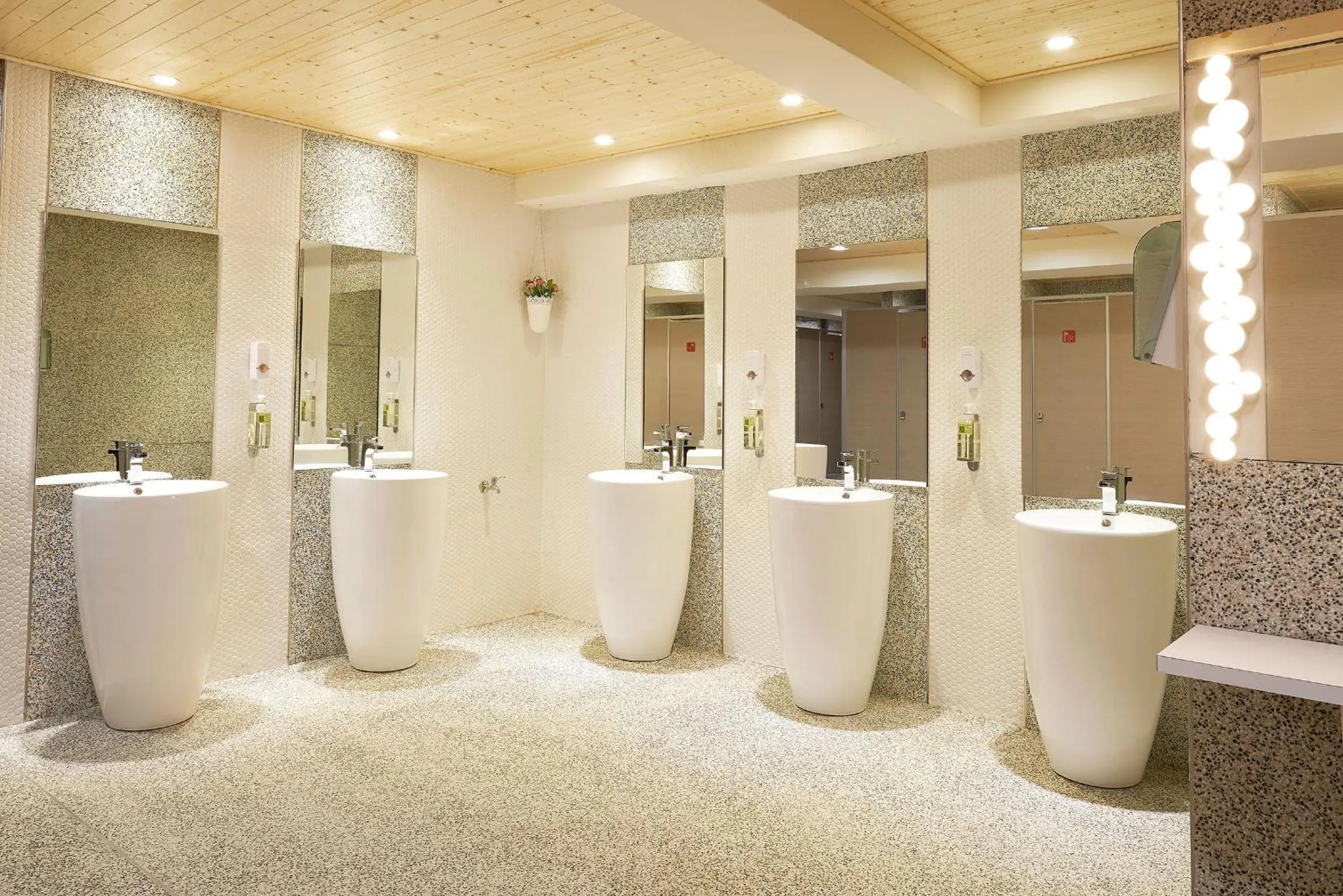 Bathroom in Ease Single Inn