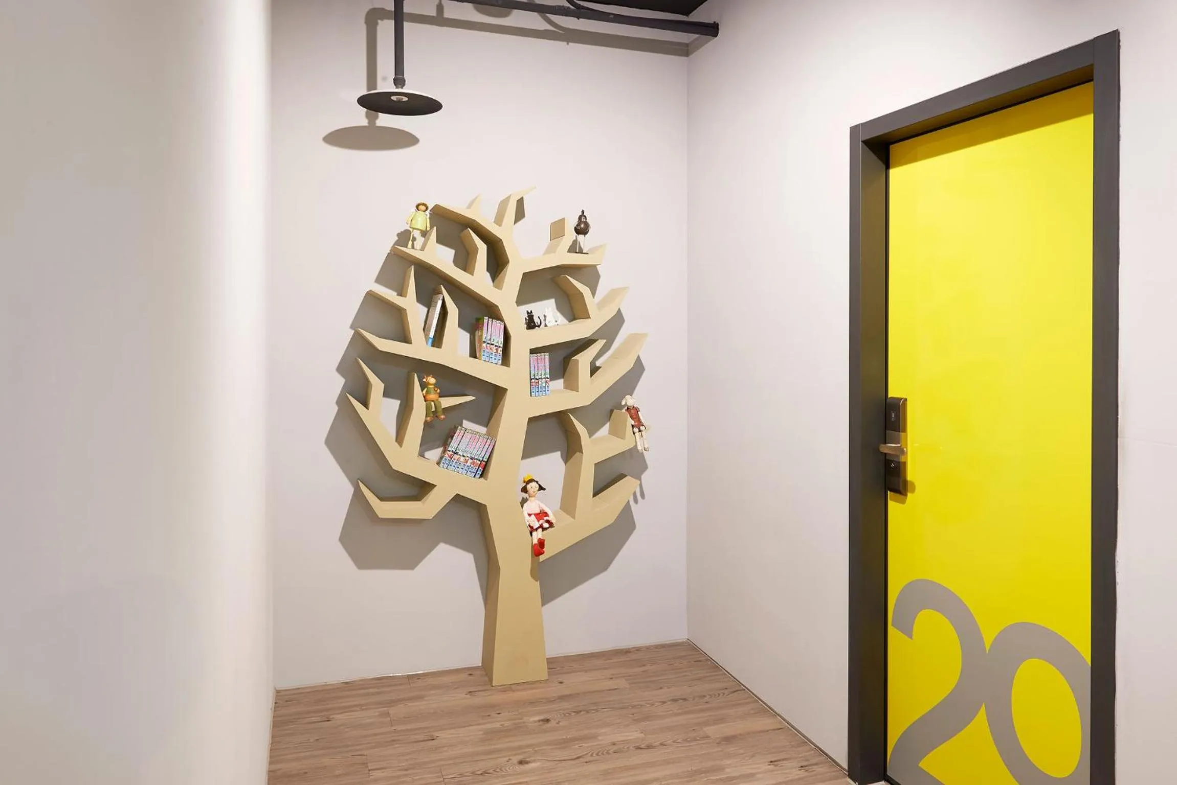 Decorative detail in Ease Single Inn