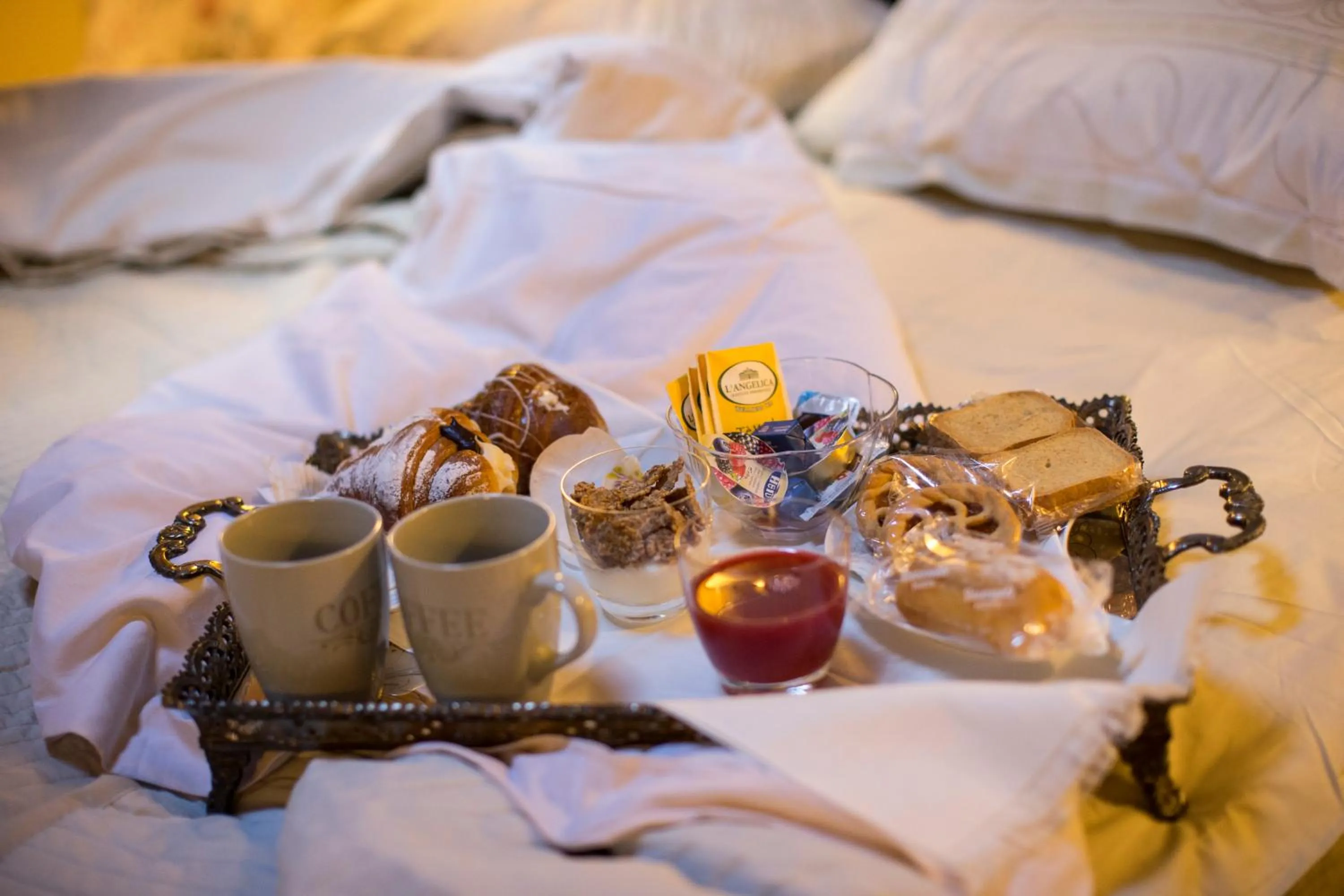 Breakfast, Bed in B&B Charme Celestino V°