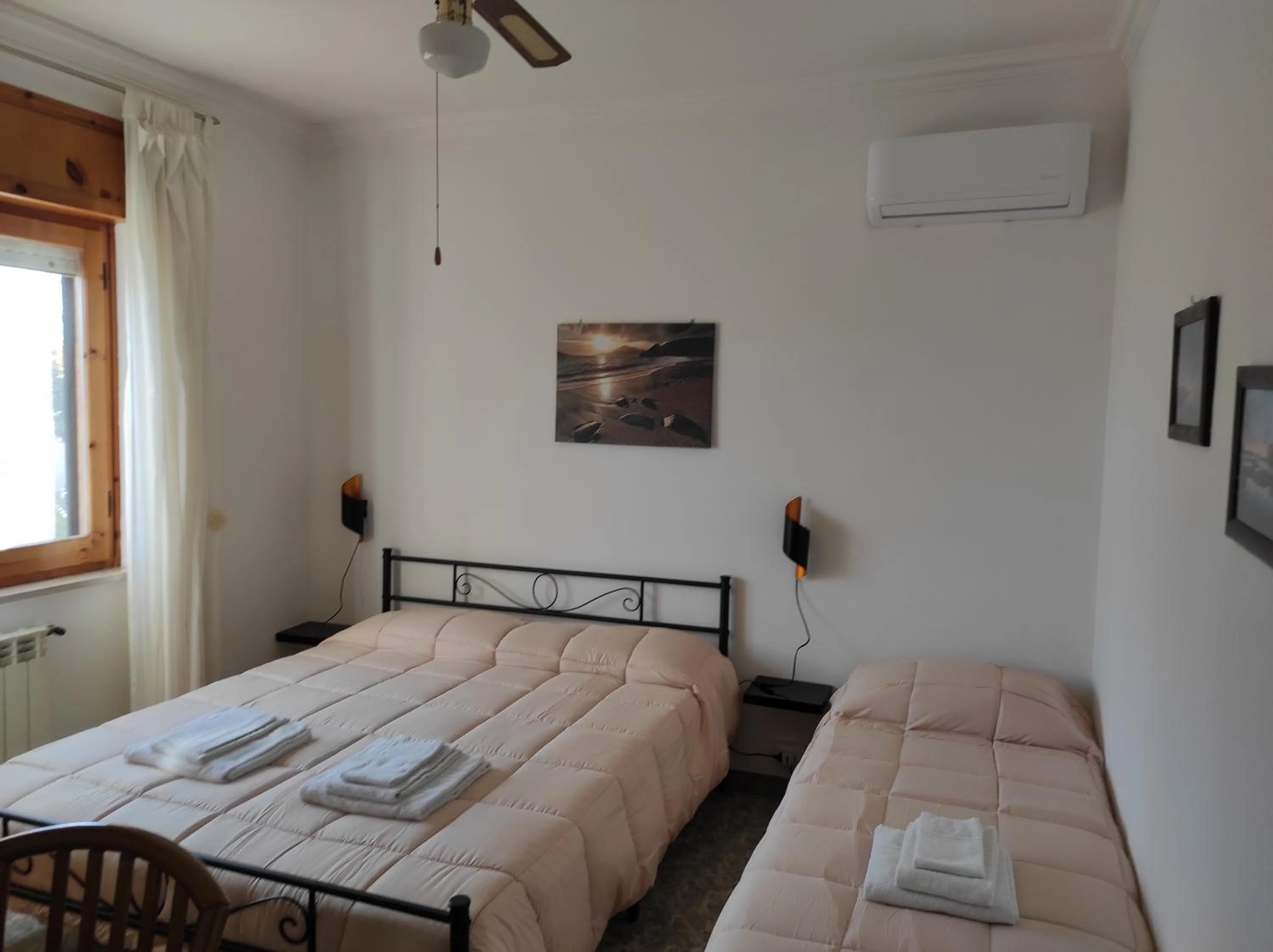 Bedroom, Bed in B&B Casa degli Ulivi