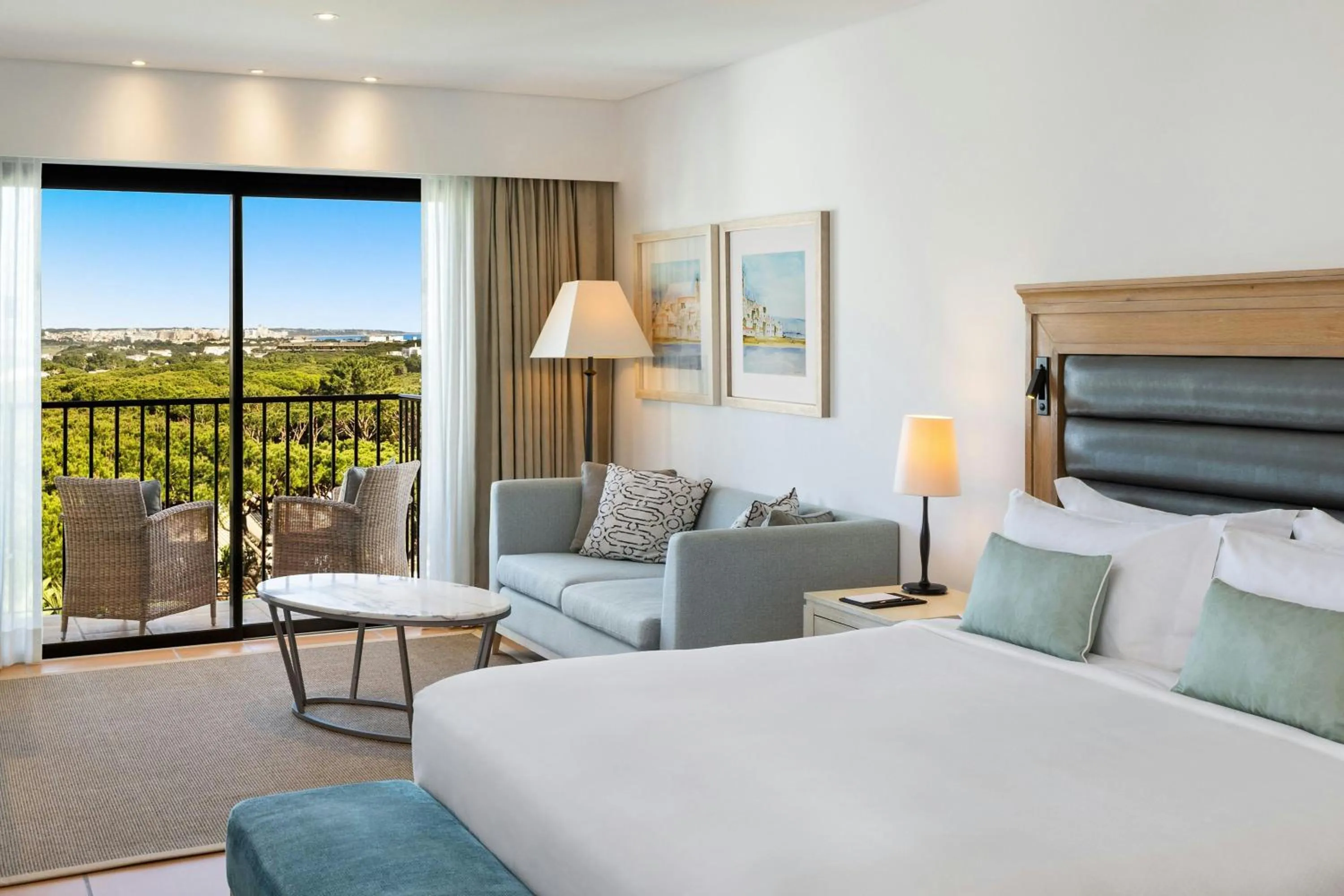 Bedroom, Bed in Pine Cliffs Ocean Suites, a Luxury Collection Resort & Spa, Algarve