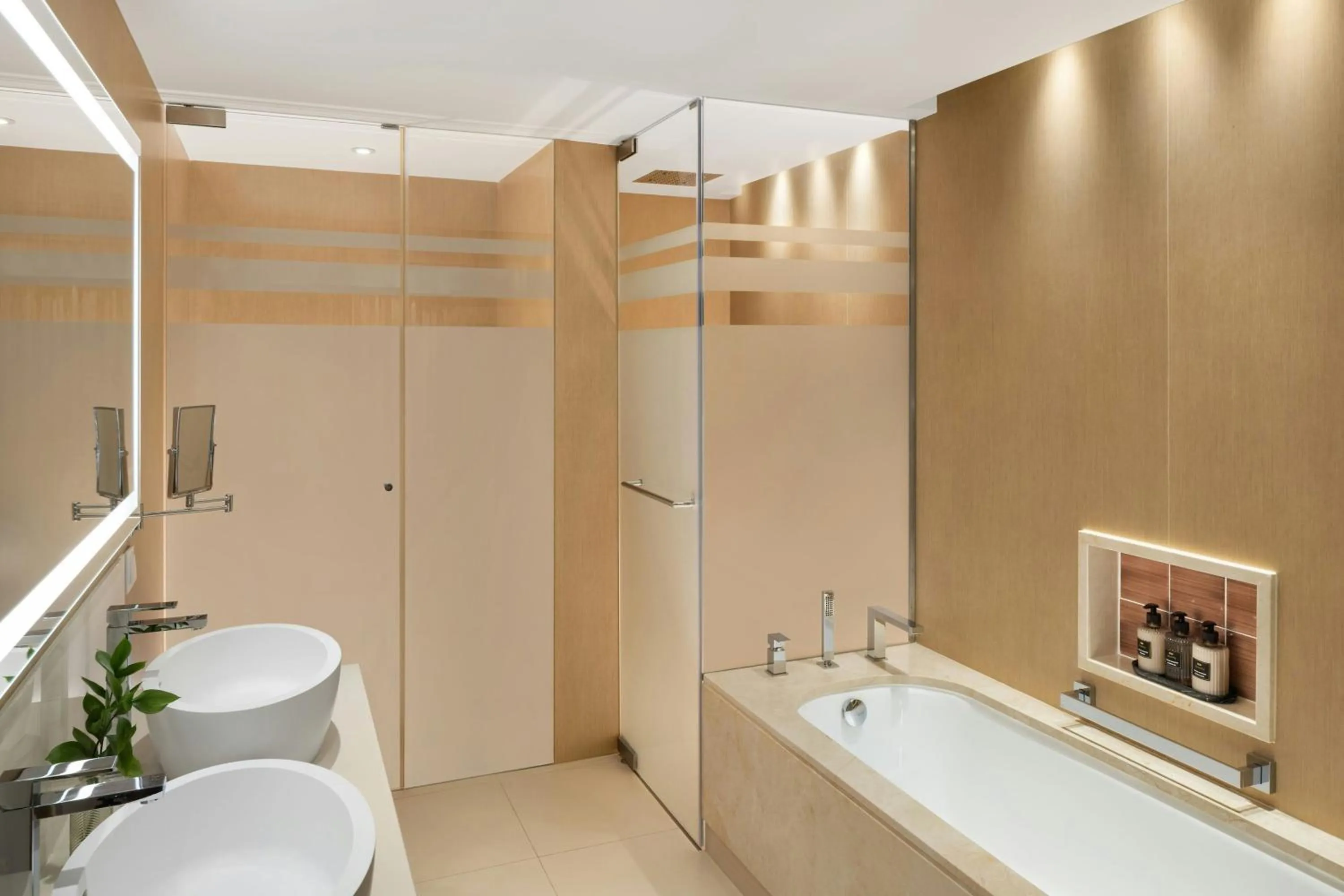 Bathroom in Pine Cliffs Ocean Suites, a Luxury Collection Resort & Spa, Algarve