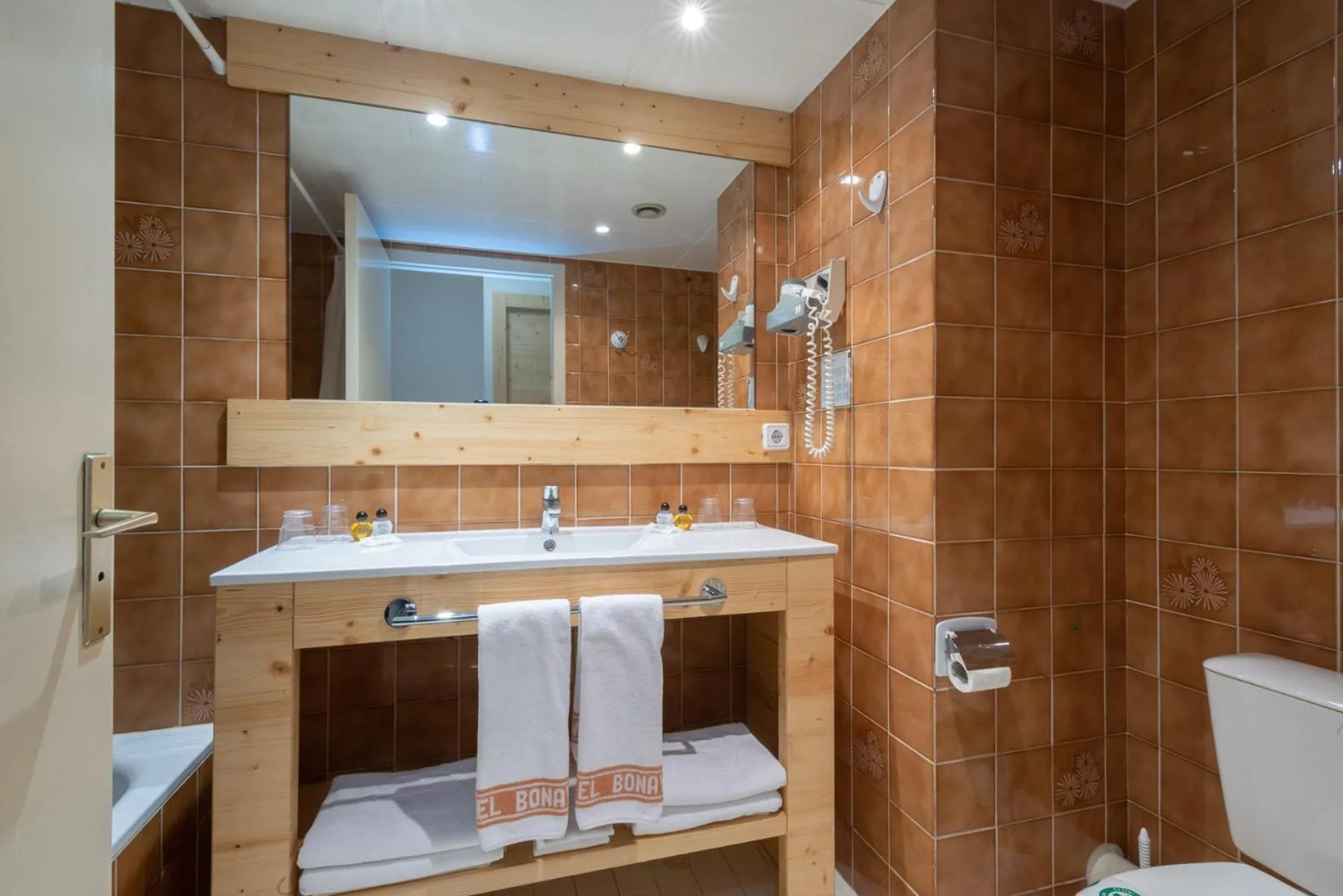 Bathroom in Hotel Bonavida