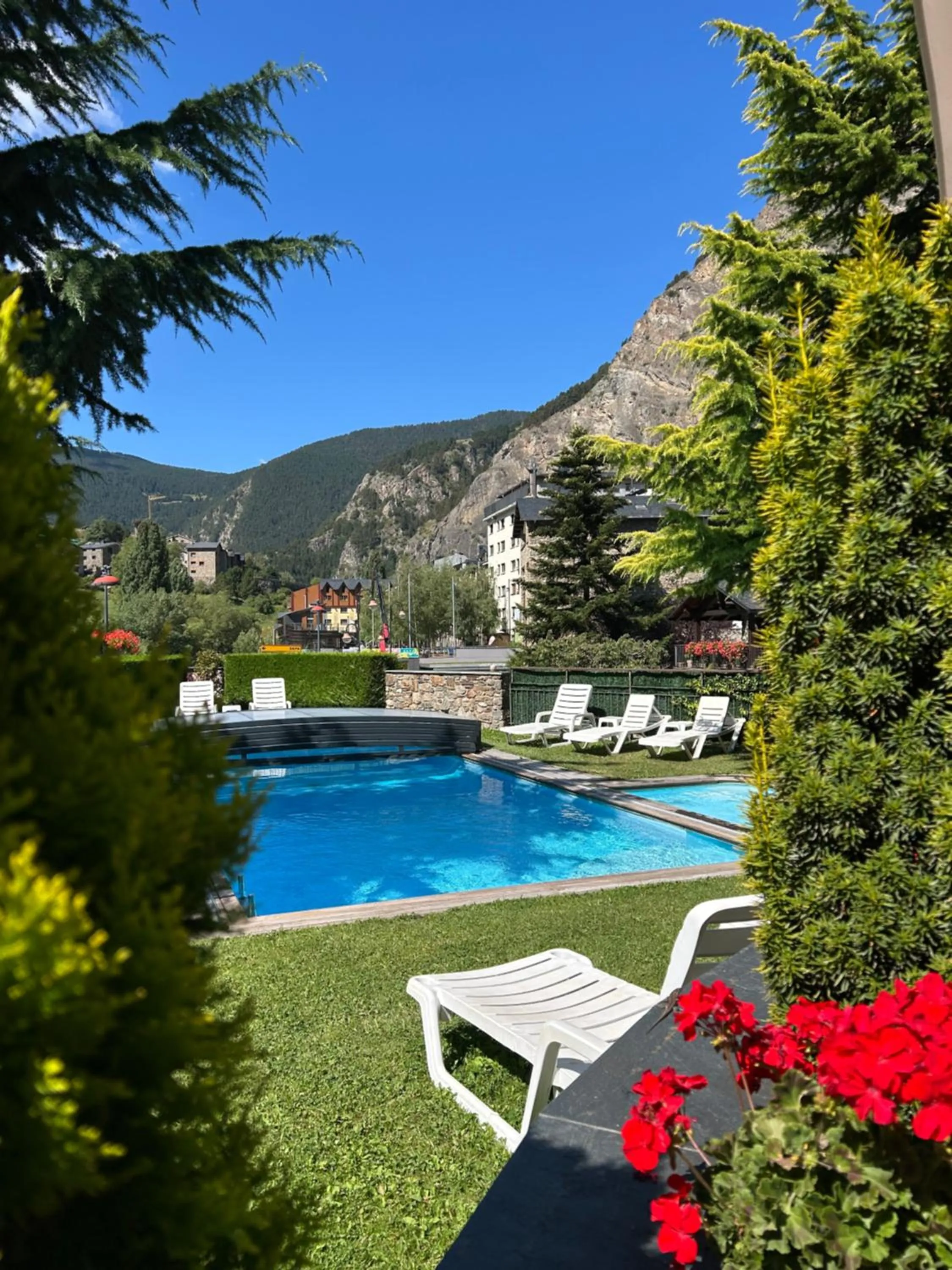 Swimming pool in Hotel Bonavida
