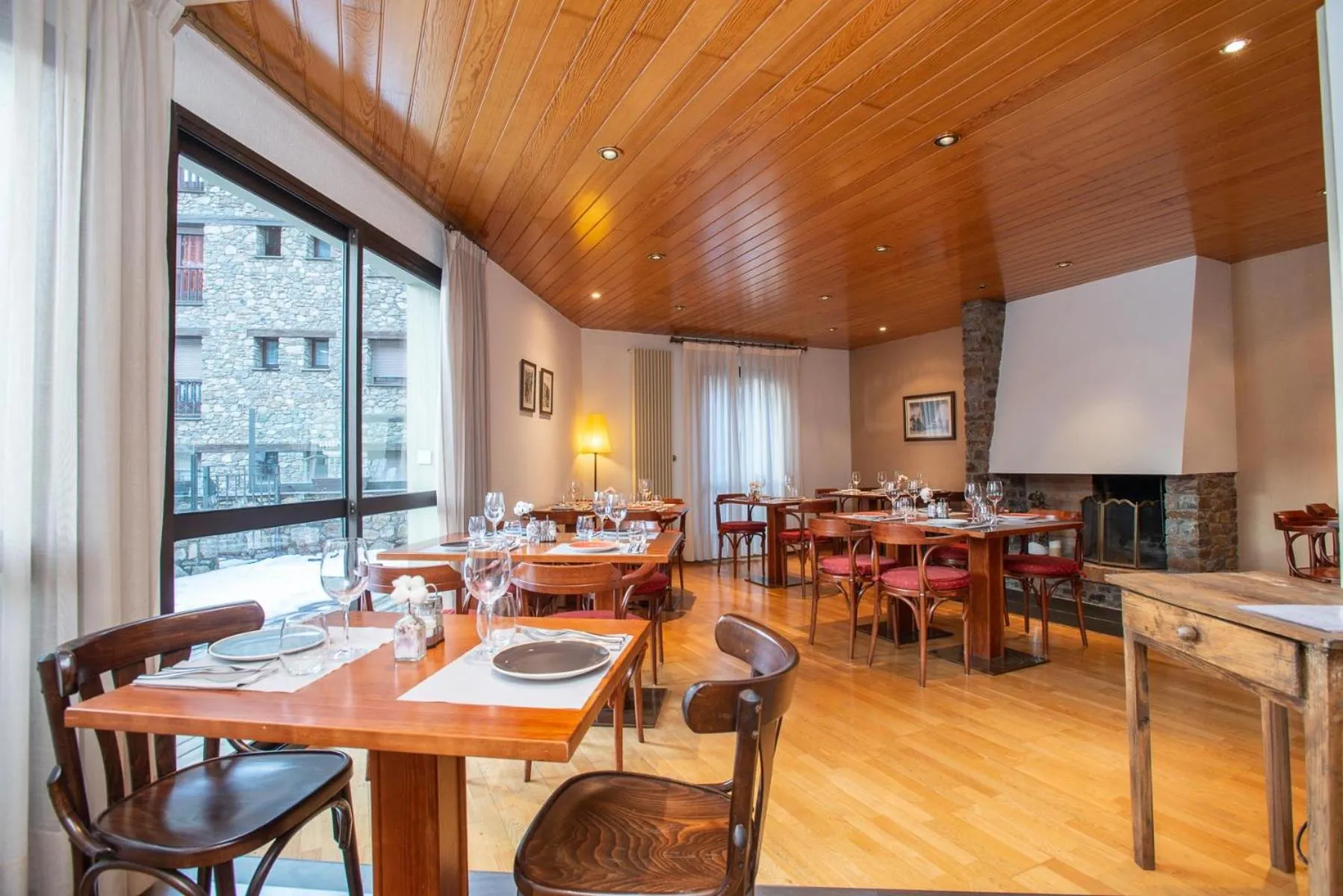 Restaurant/places to eat in Hotel Bonavida